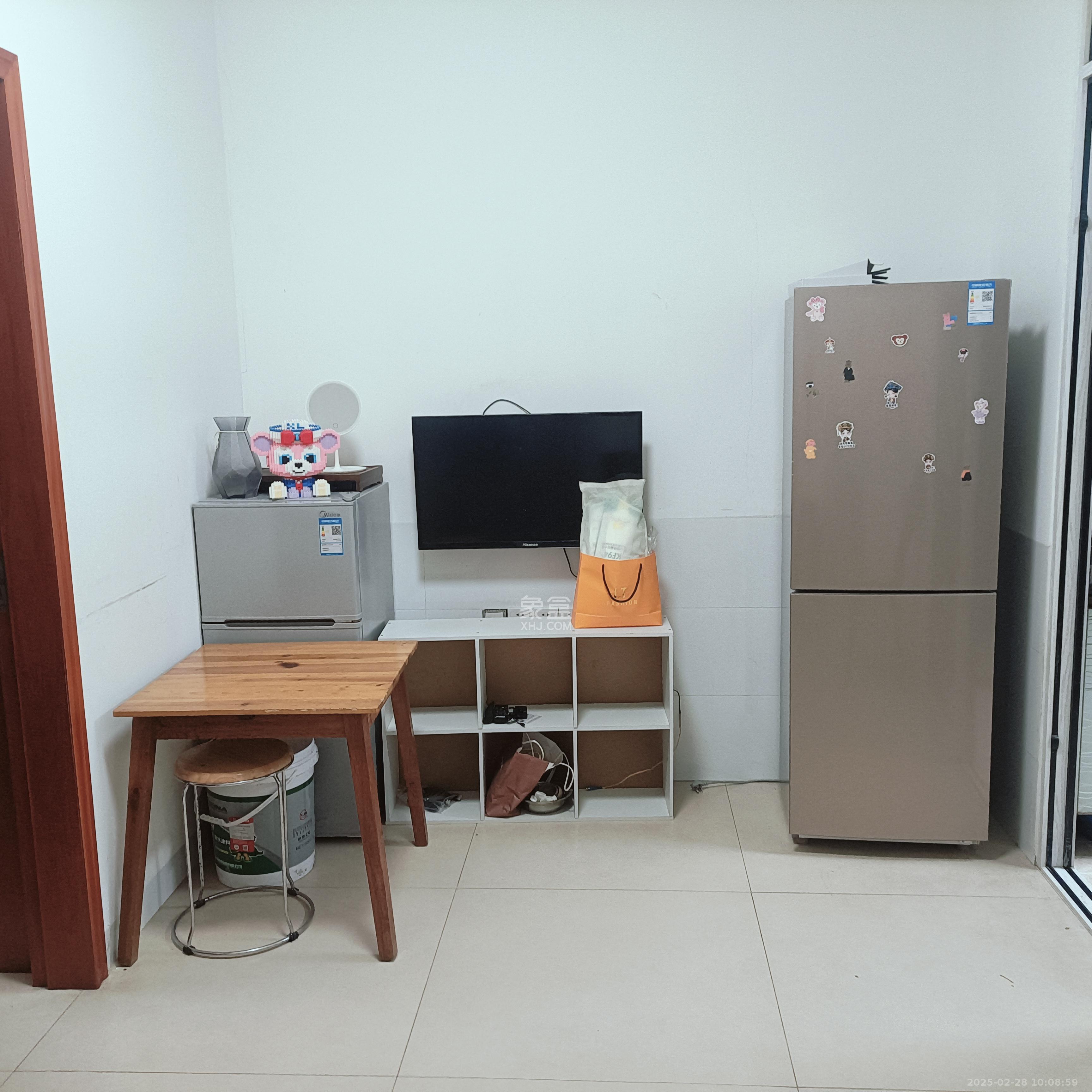 骑龙安置小区  2室2厅1卫   1200.00元/月室内图