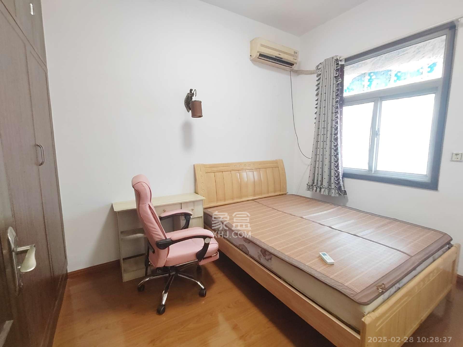 海关钢晓村  1室2厅1卫    650.0元/月 海关钢晓村  1室2厅1卫    650.0元/月室内图