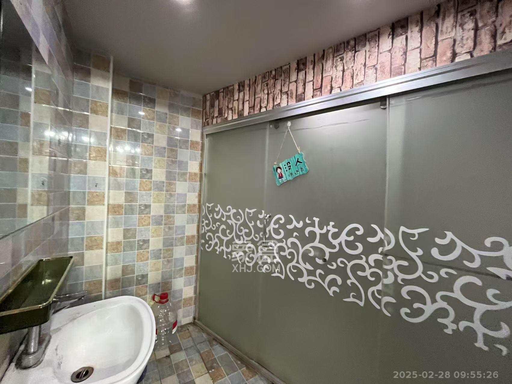 万博汇 1室1厅1卫 1600.0元/月 万博汇 1室1厅1卫 1600.0元/月室内图