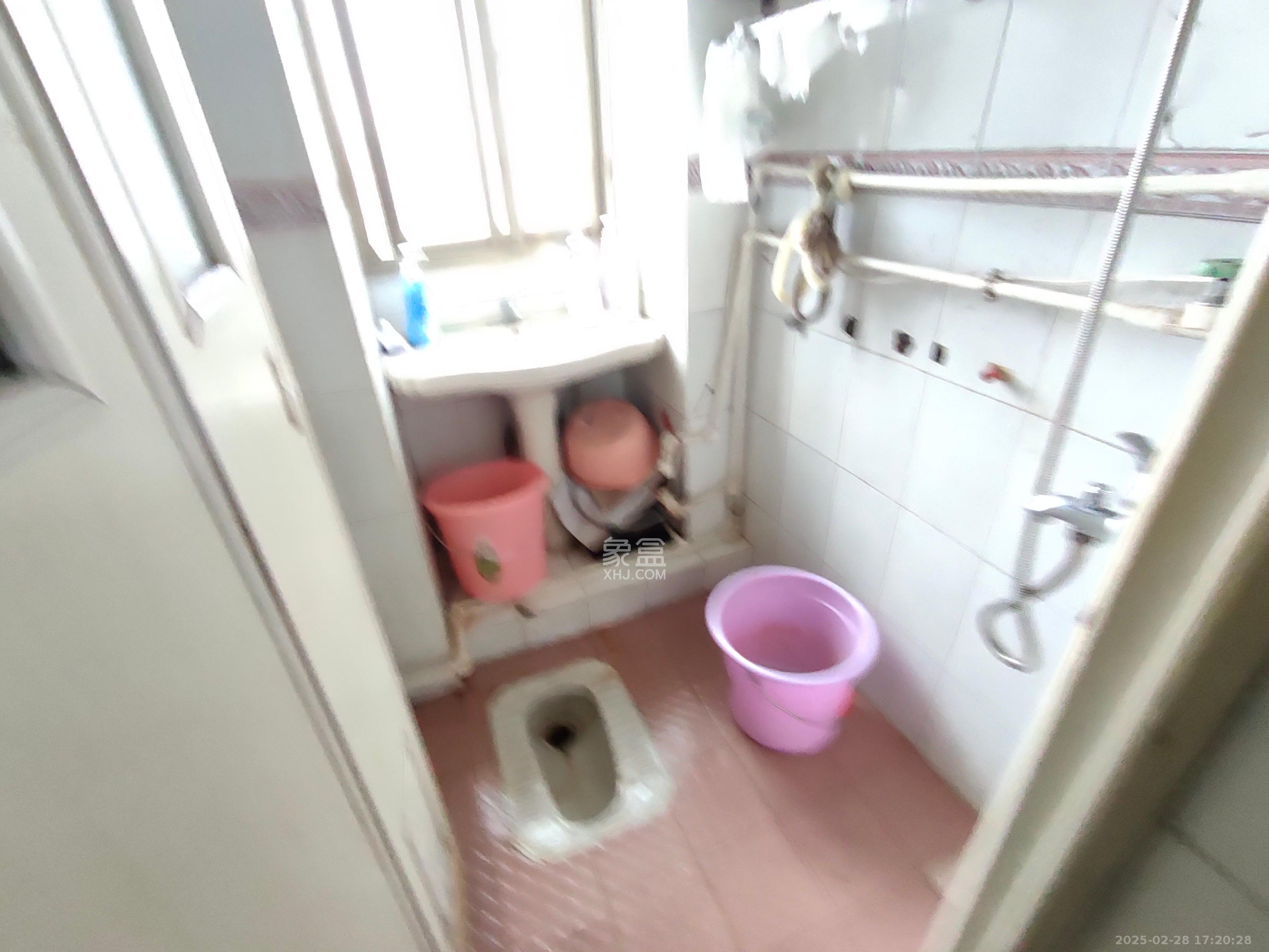 桂花路铁建宿舍 2室1厅1卫 1000.0元/月 桂花路铁建宿舍 2室1厅1卫 1000.0元/月室内图