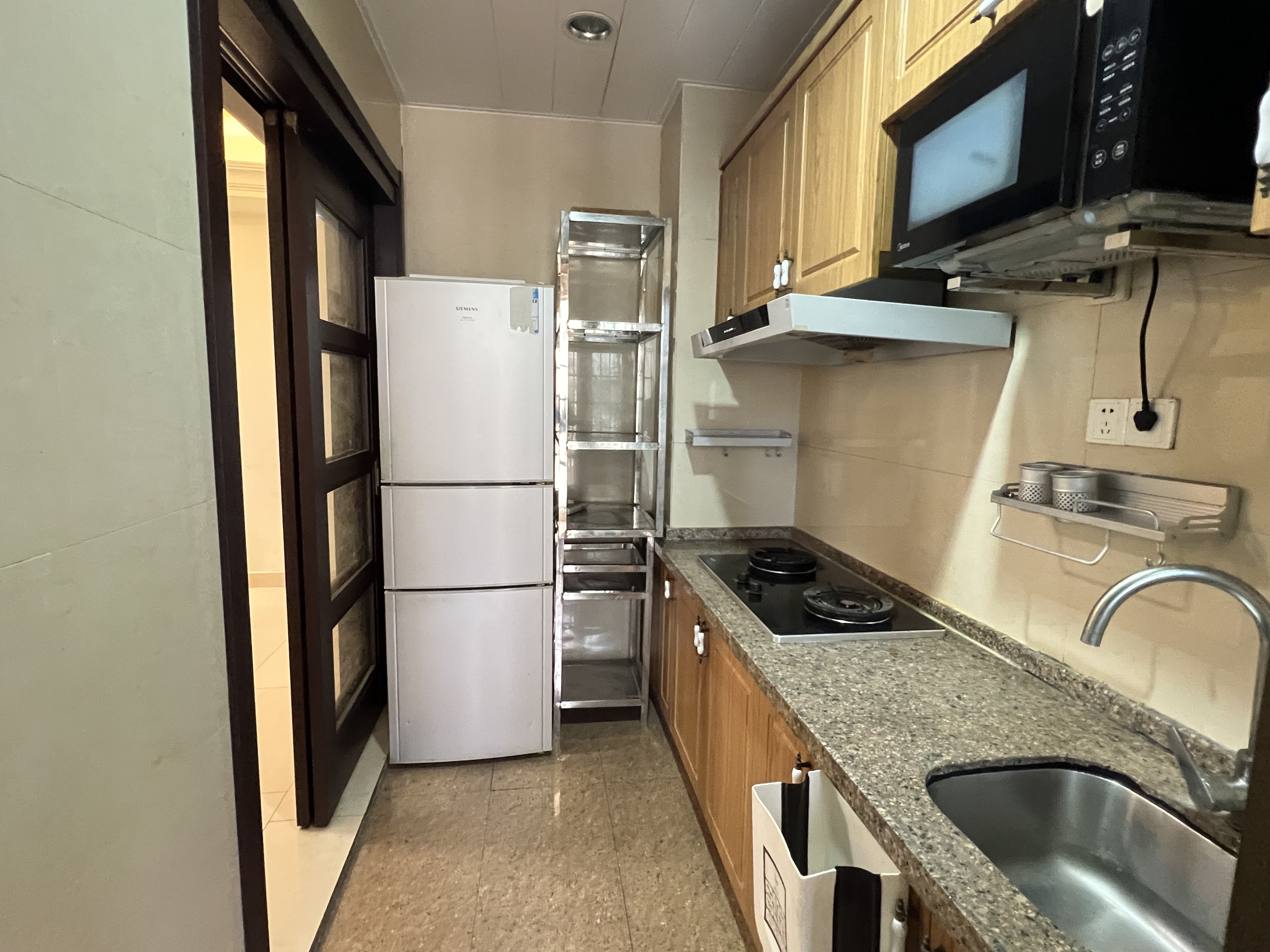 碧桂园 3室2厅1卫 1700.0元/月 碧桂园 3室2厅1卫 1700.0元/月室内图