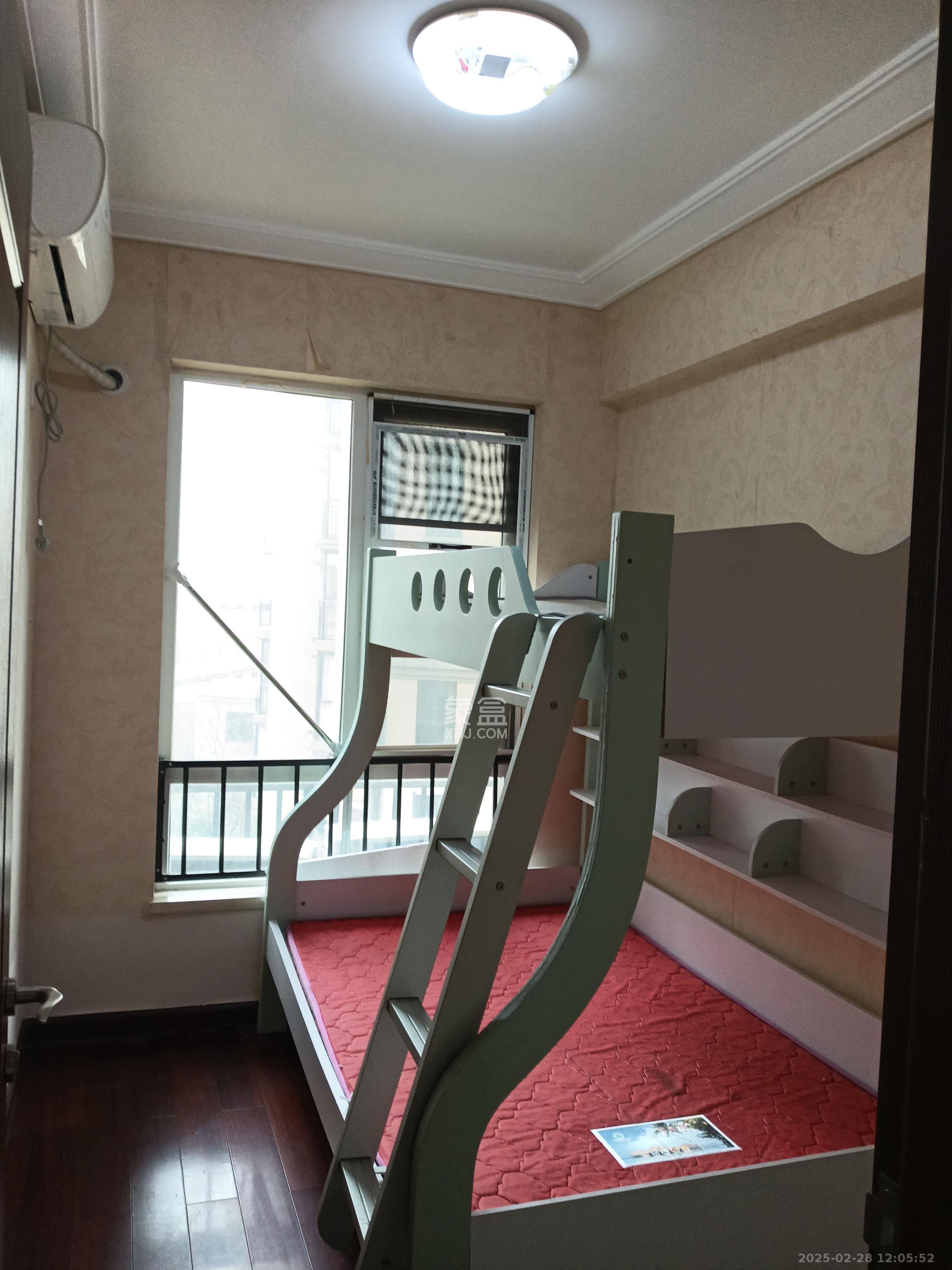 郡原居里 3室2厅1卫 2200.0元/月 郡原居里 3室2厅1卫 2200.0元/月室内图