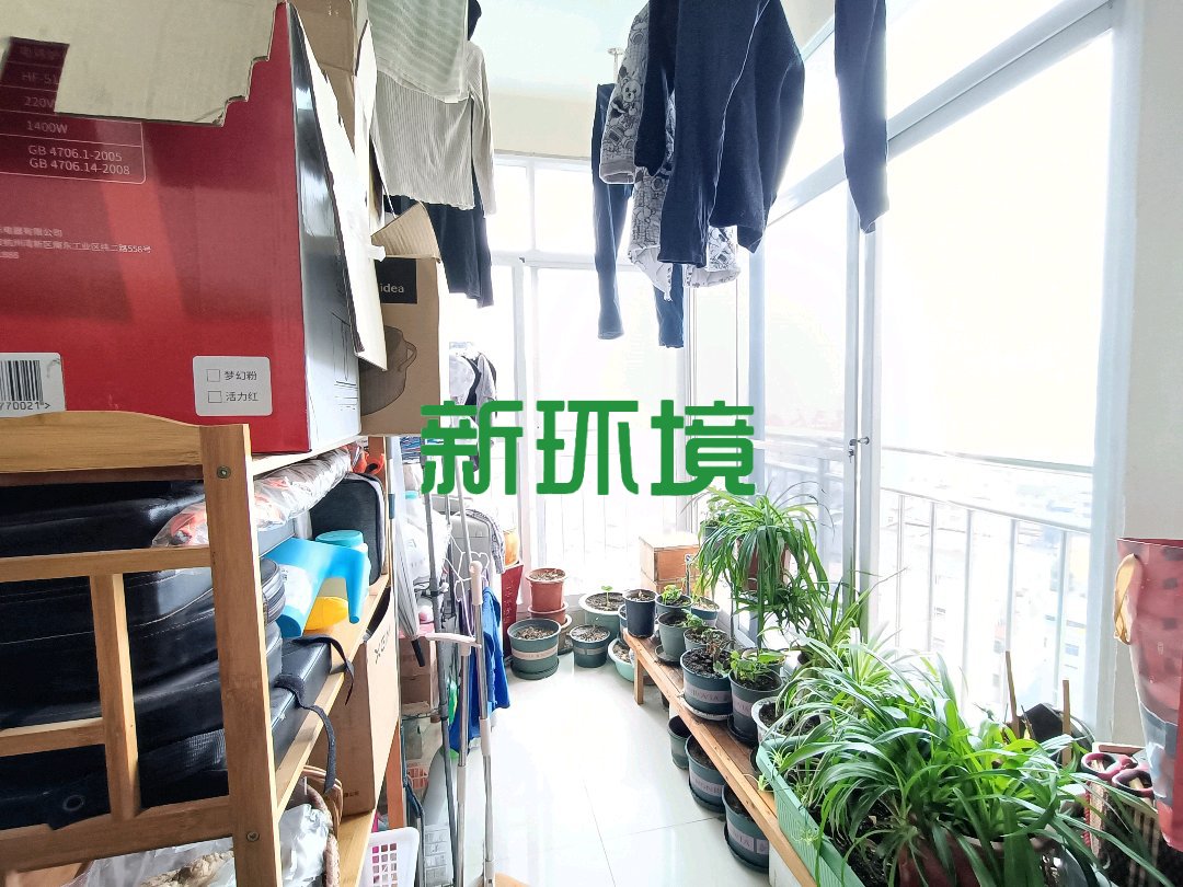 旺角佳园  4室2厅2卫   85.00万客厅