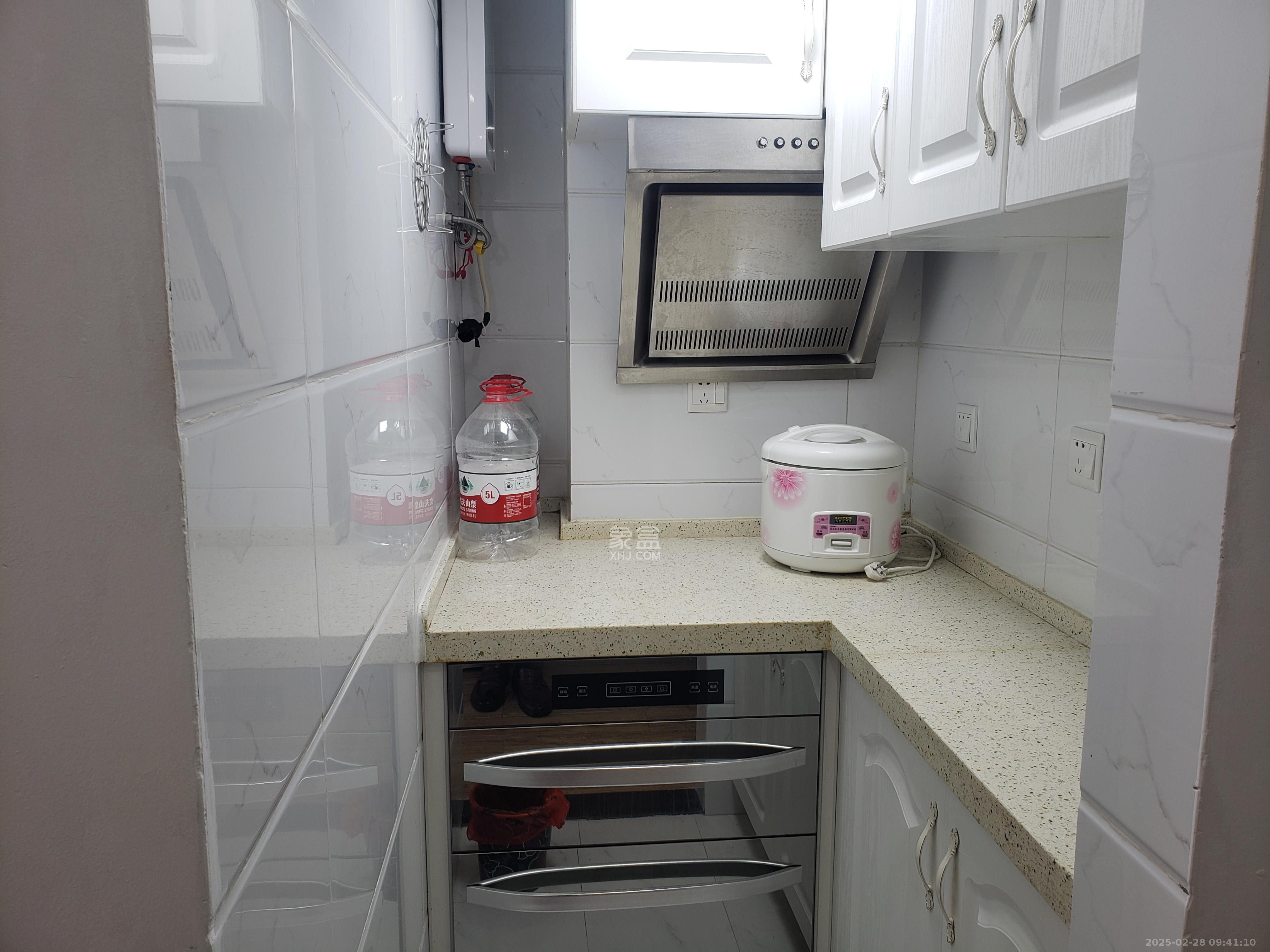 叠彩兰亭  1室1厅1卫    1500.0元/月室内图