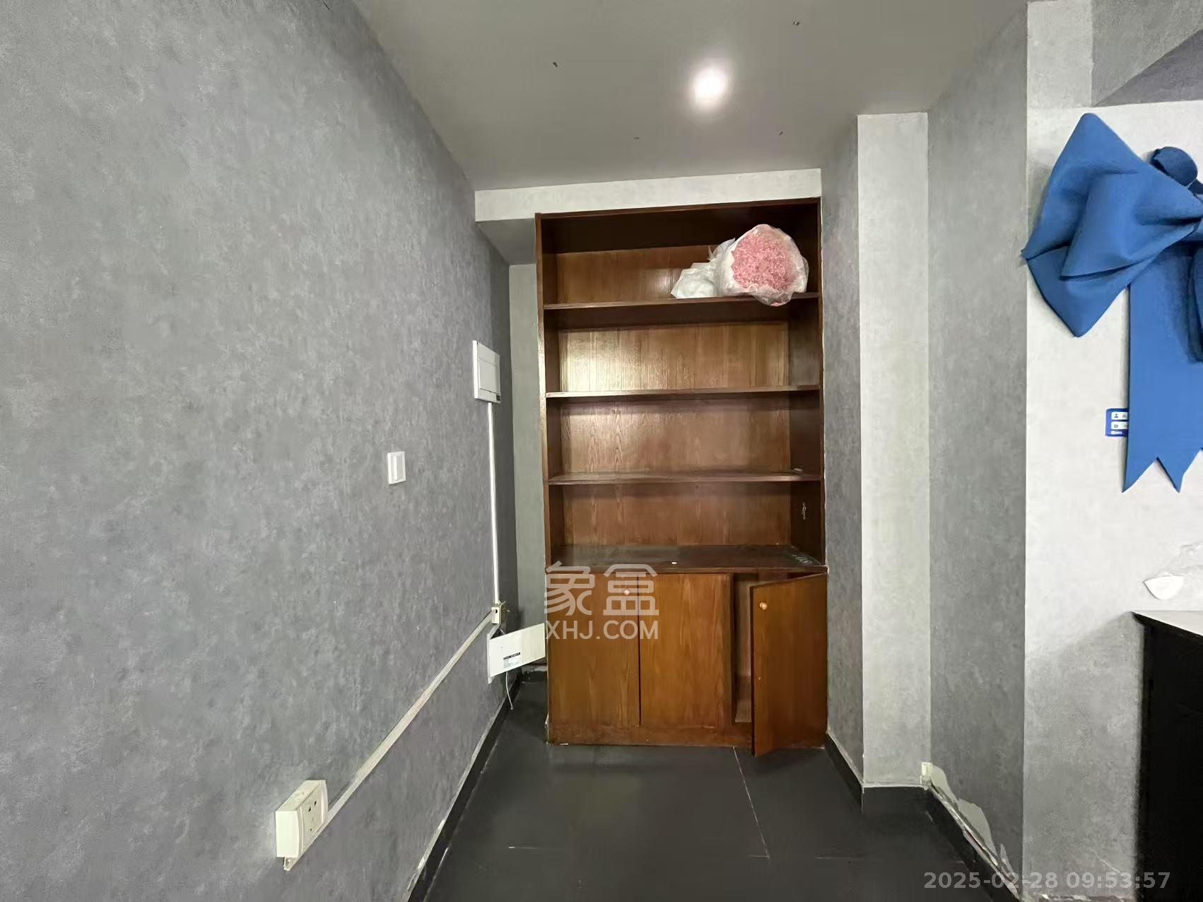 万博汇 1室1厅1卫 1500.0元/月 万博汇 1室1厅1卫 1500.0元/月室内图