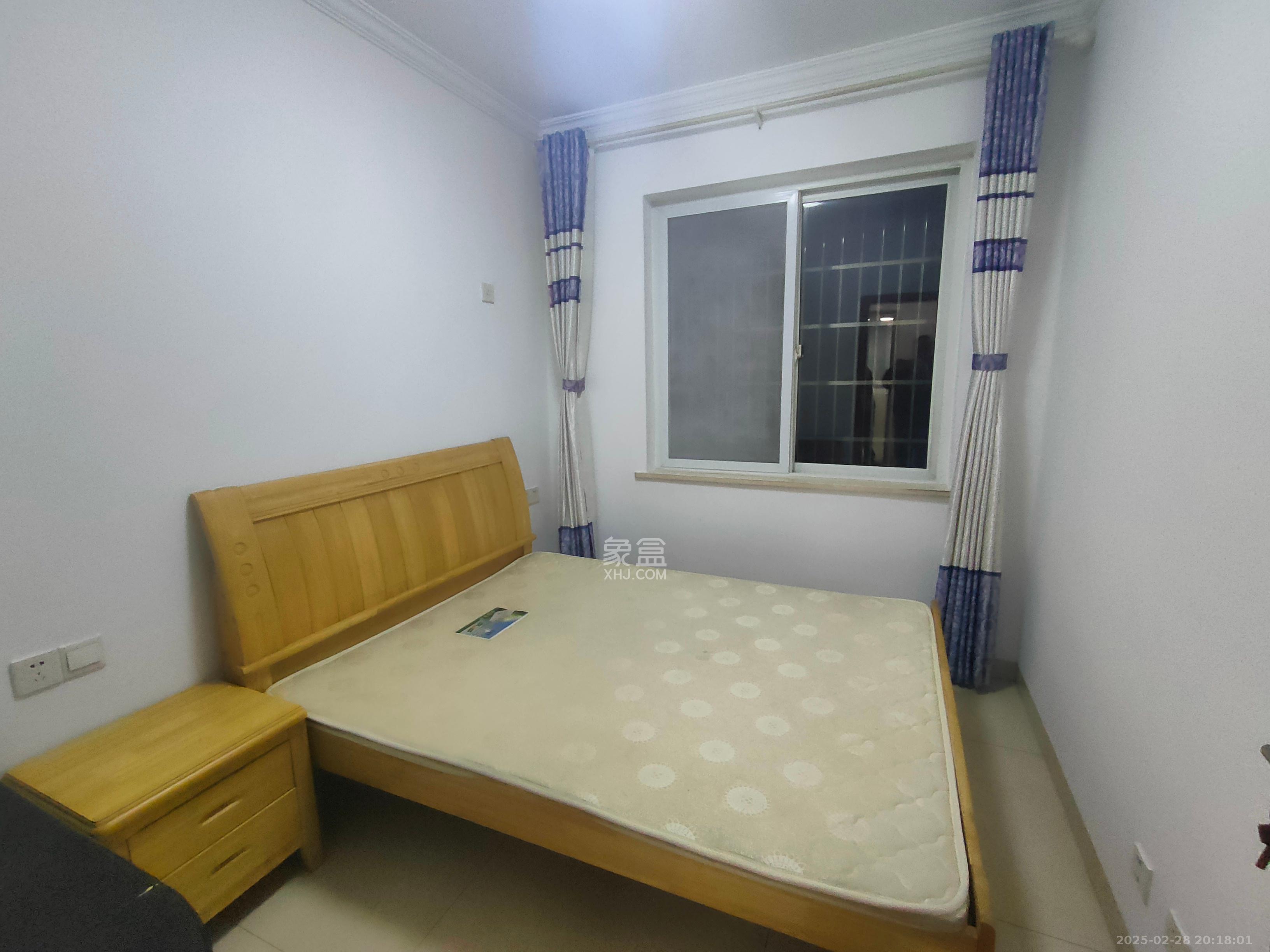 和润园一、二期 3室2厅1卫 2050.0元/月 和润园一、二期 3室2厅1卫 2050.0元/月室内图