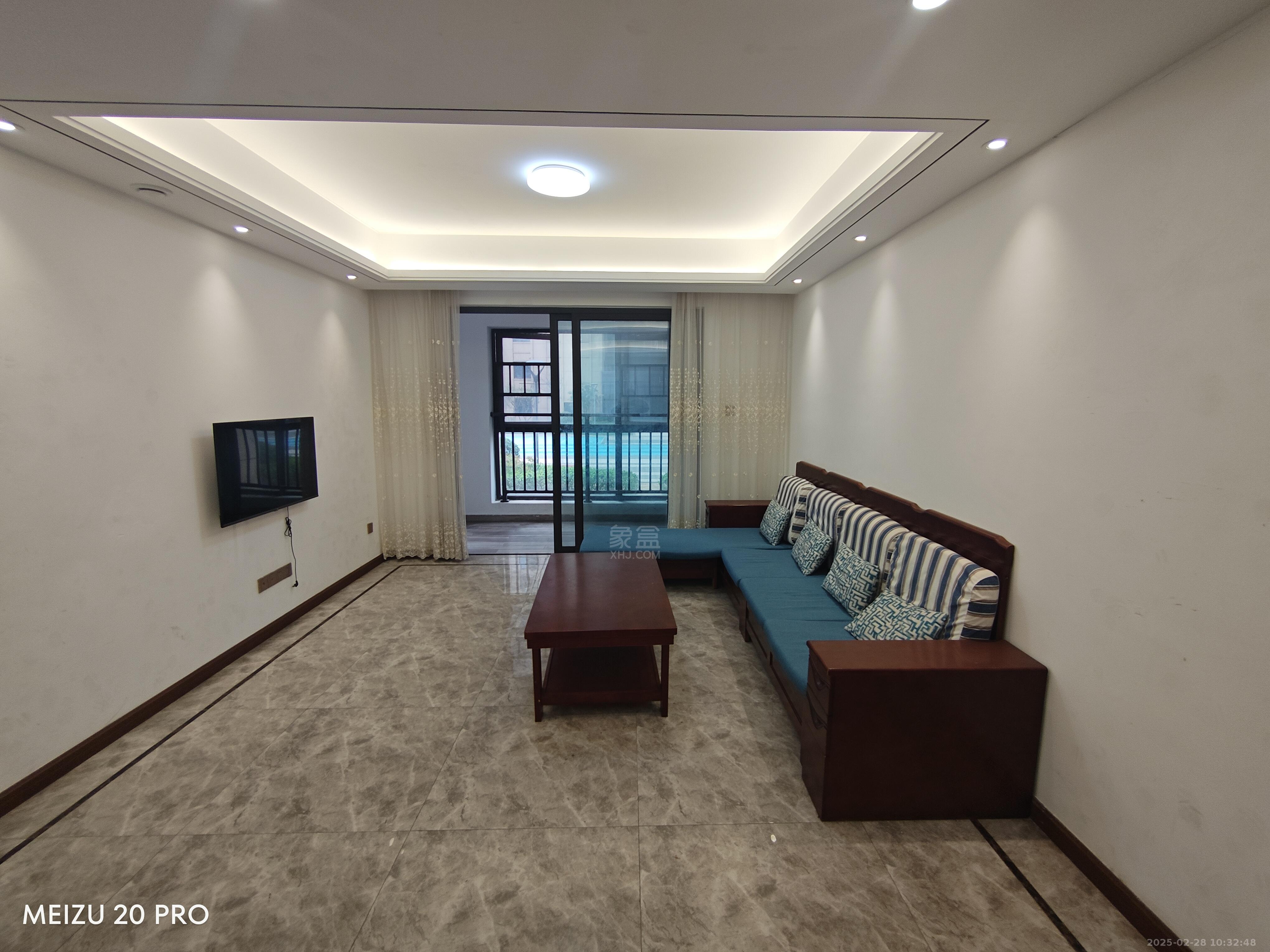 城际空间站 4室2厅2卫 1800.0元/月 城际空间站 4室2厅2卫 1800.0元/月室内图