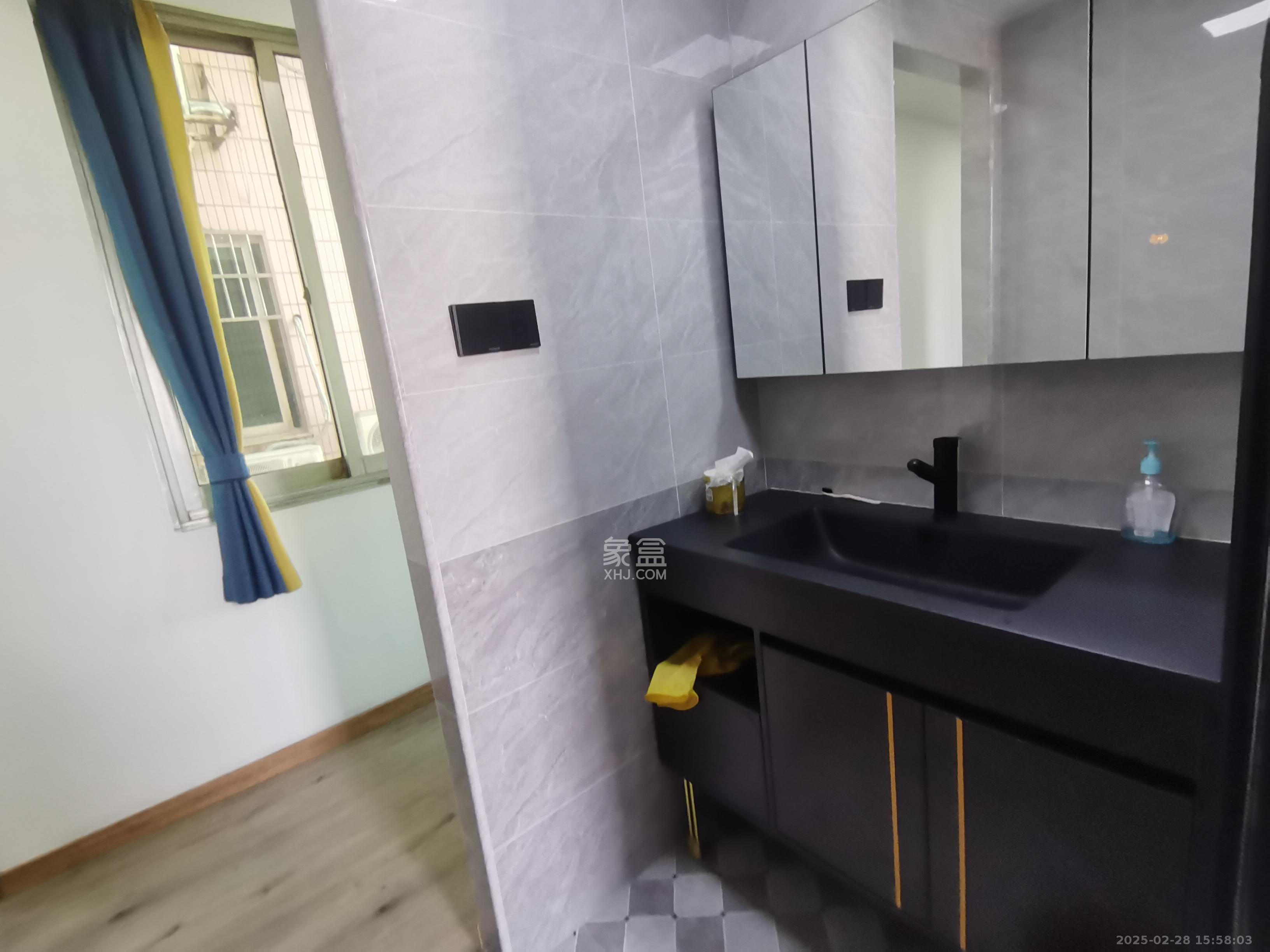 迎宾大厦 5室2厅2卫 6200.0元/月 迎宾大厦 5室2厅2卫 6200.0元/月室内图