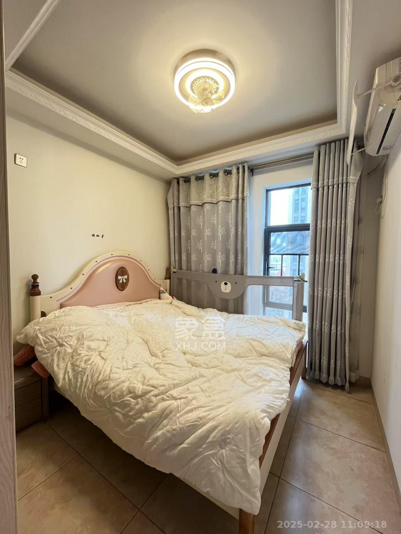 中房瑞致国际  3室2厅2卫   2800.00元/月室内图