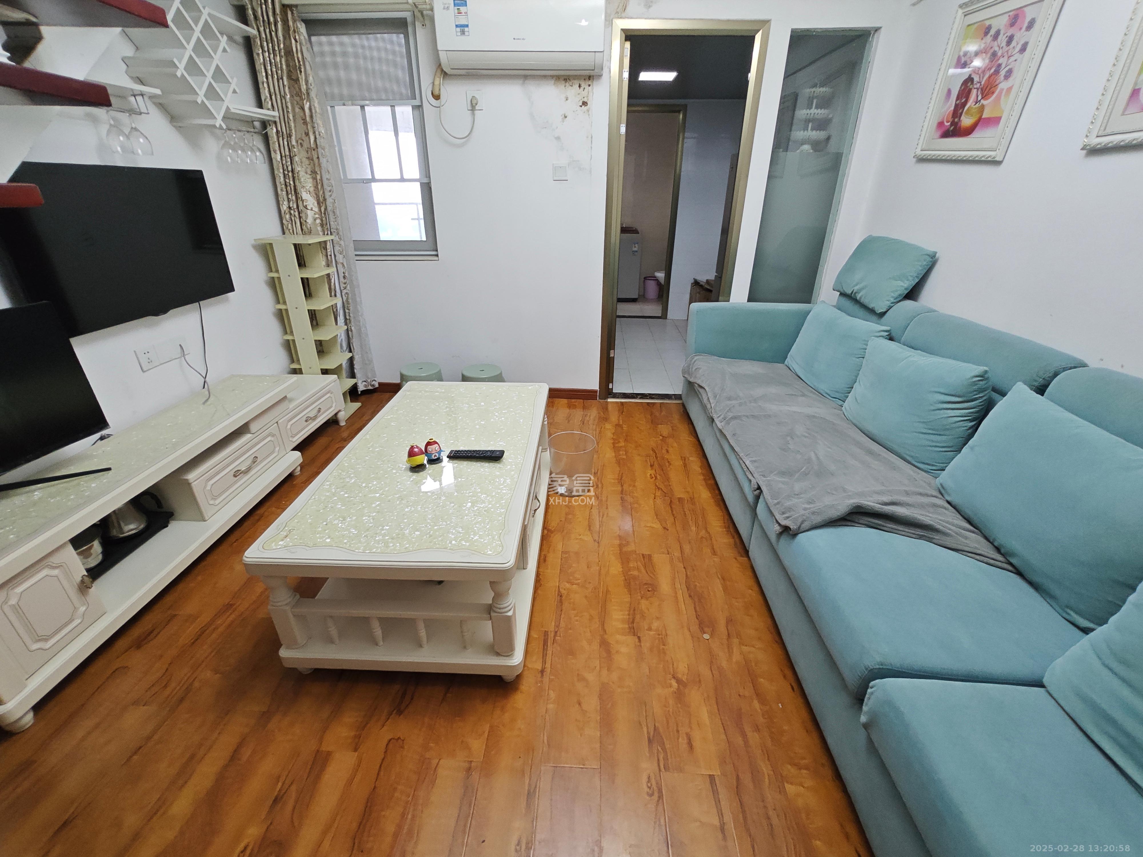 鸥波港湾  2室2厅2卫   2500.00元/月室内图