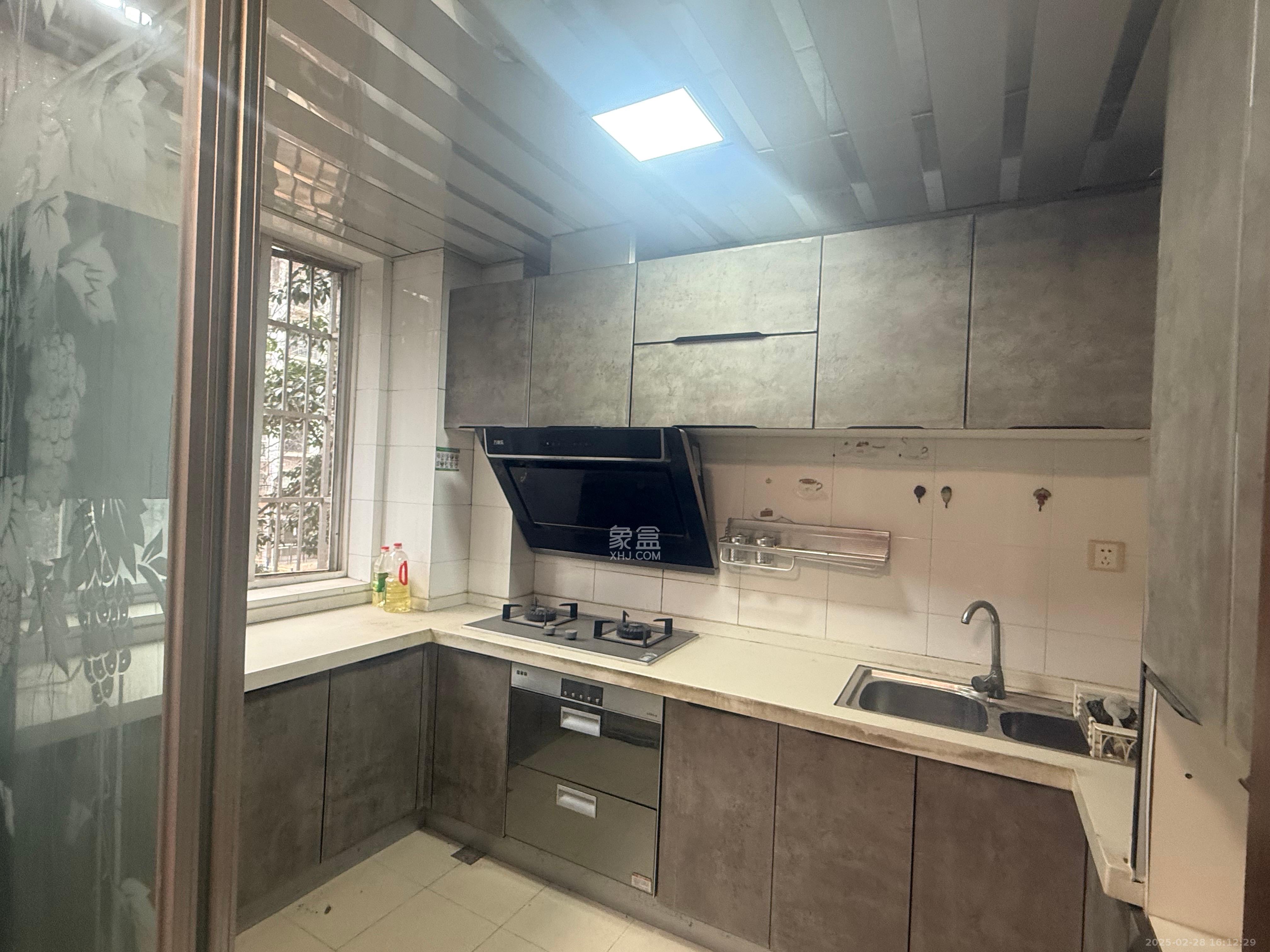 中建桂苑  3室2厅2卫   2500.00元/月室内图