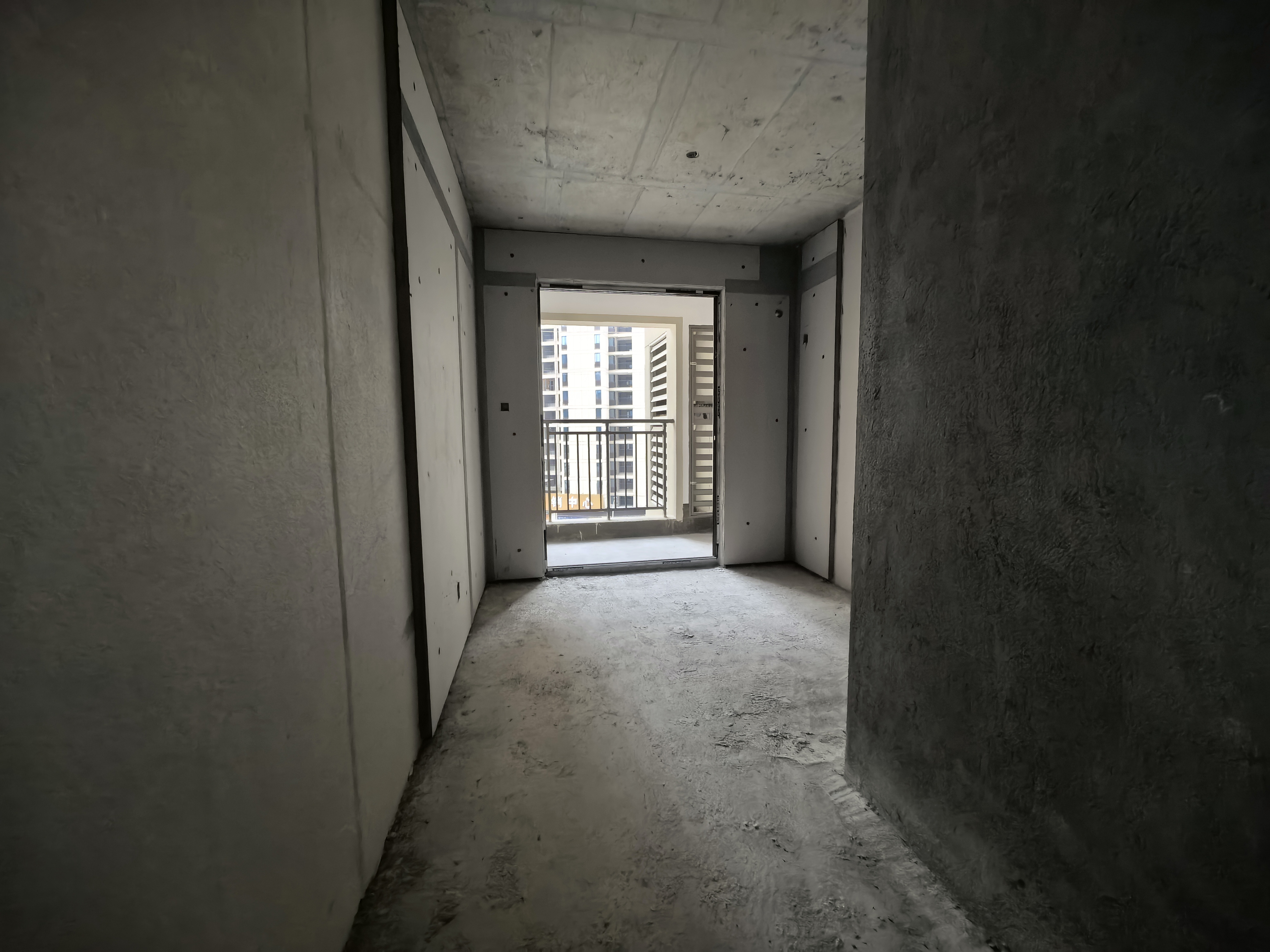 吾悦广场 4室2厅2卫 69.8万 吾悦广场 4室2厅2卫 69.8万客厅