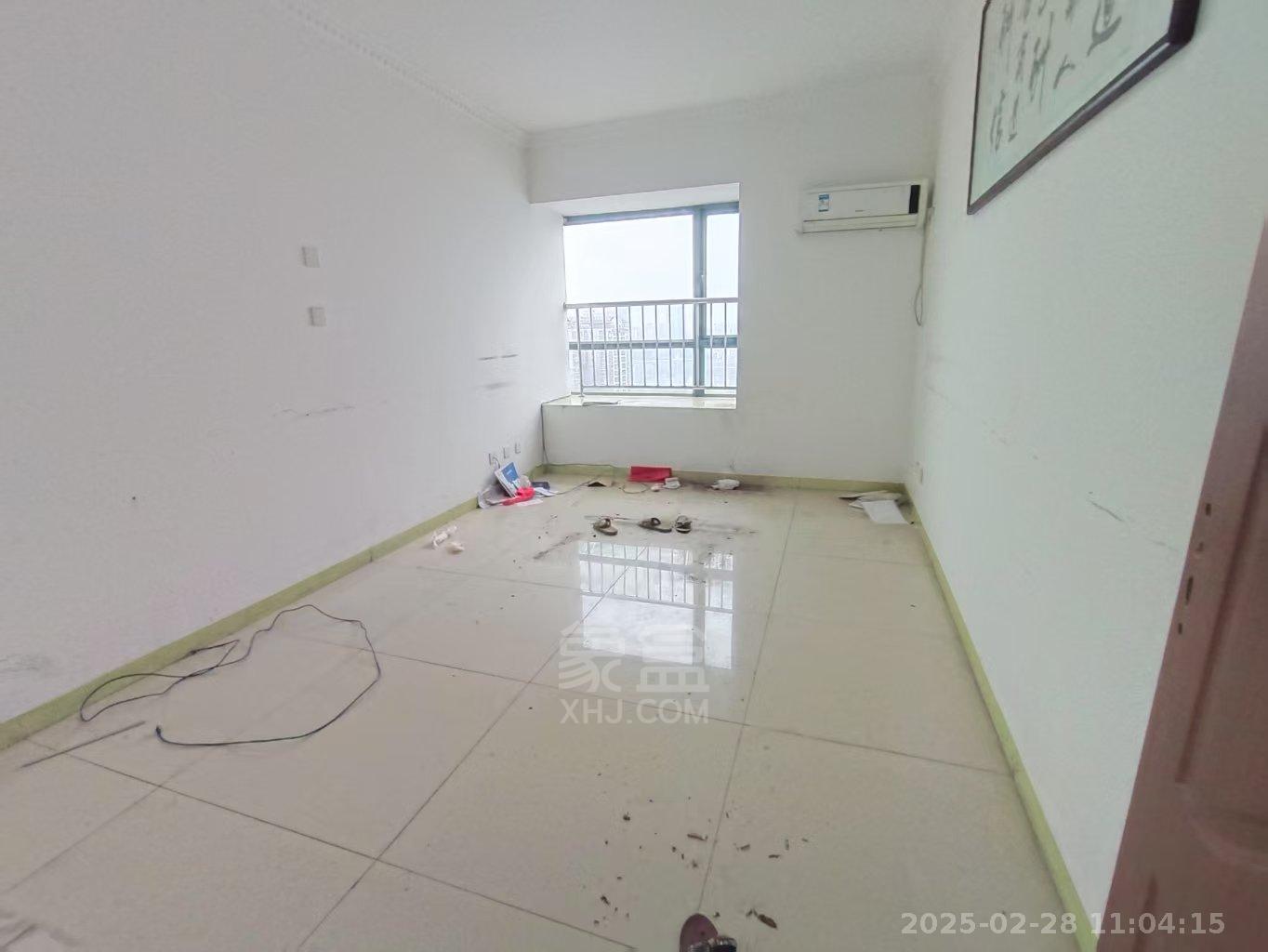 蓝盾景园二期 4室2厅1卫 2600.0元/月 蓝盾景园二期 4室2厅1卫 2600.0元/月室内图