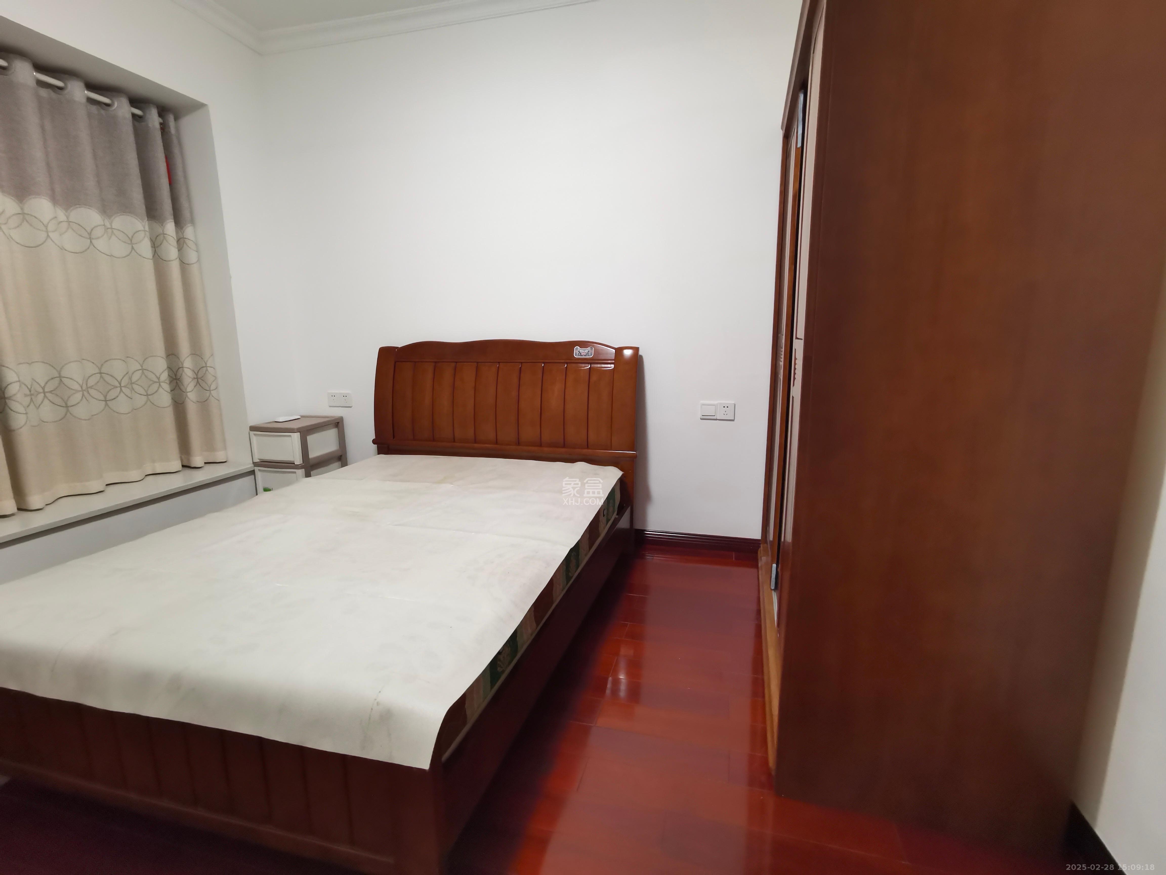 江山帝景雅典  3室2厅2卫    3250.0元/月 江山帝景雅典  3室2厅2卫    3250.0元/月室内图