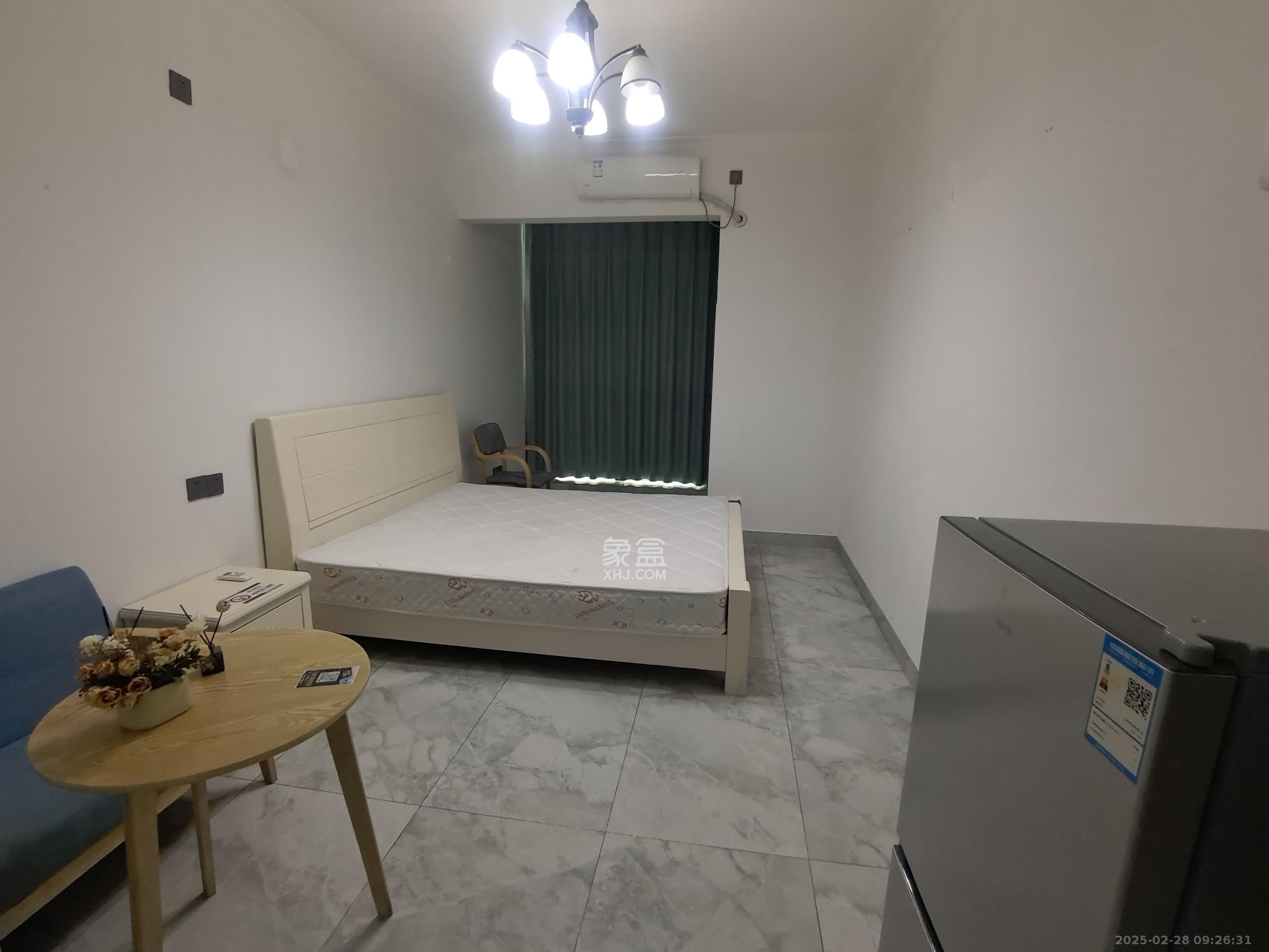 东盈商业广场(华泉城市广场) 1室1厅1卫 1800.0元/月 东盈商业广场(华泉城市广场) 1室1厅1卫 1800.0元/月室内图