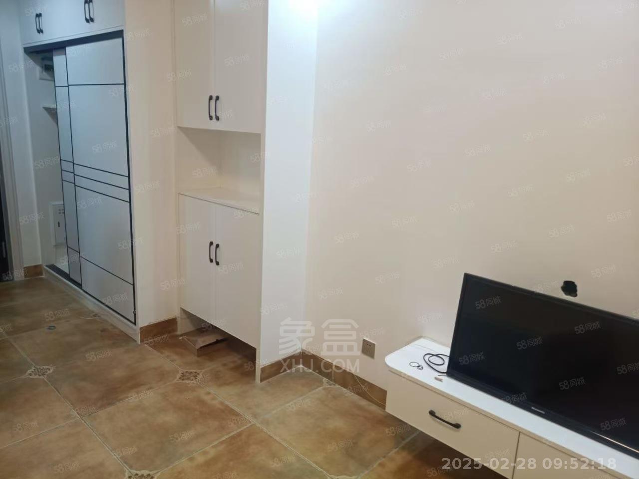 东方时代广场 1室1厅1卫 1100.0元/月 东方时代广场 1室1厅1卫 1100.0元/月室内图