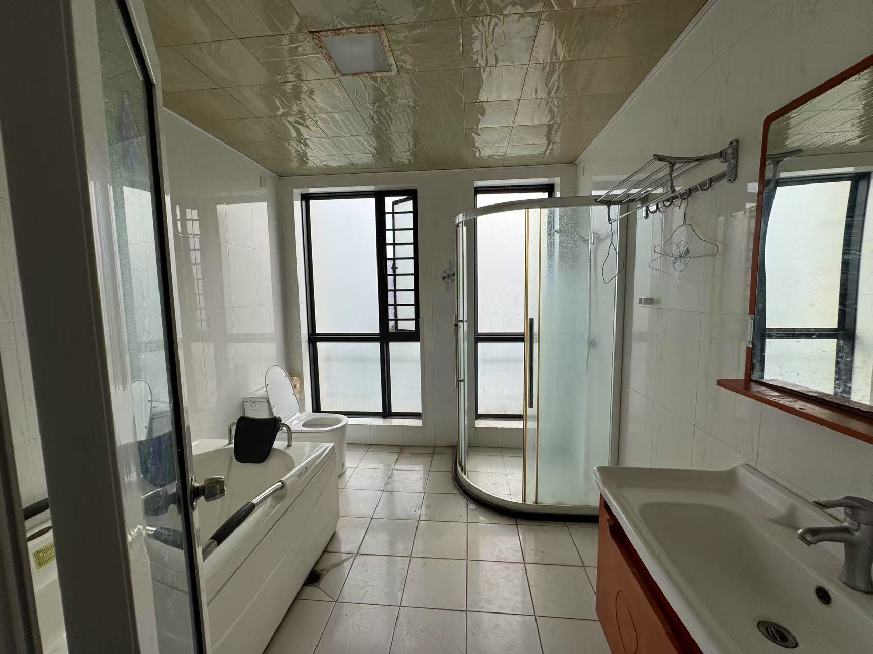 紫荆花园二区 3室2厅2卫 4500.0元/月 紫荆花园二区 3室2厅2卫 4500.0元/月室内图