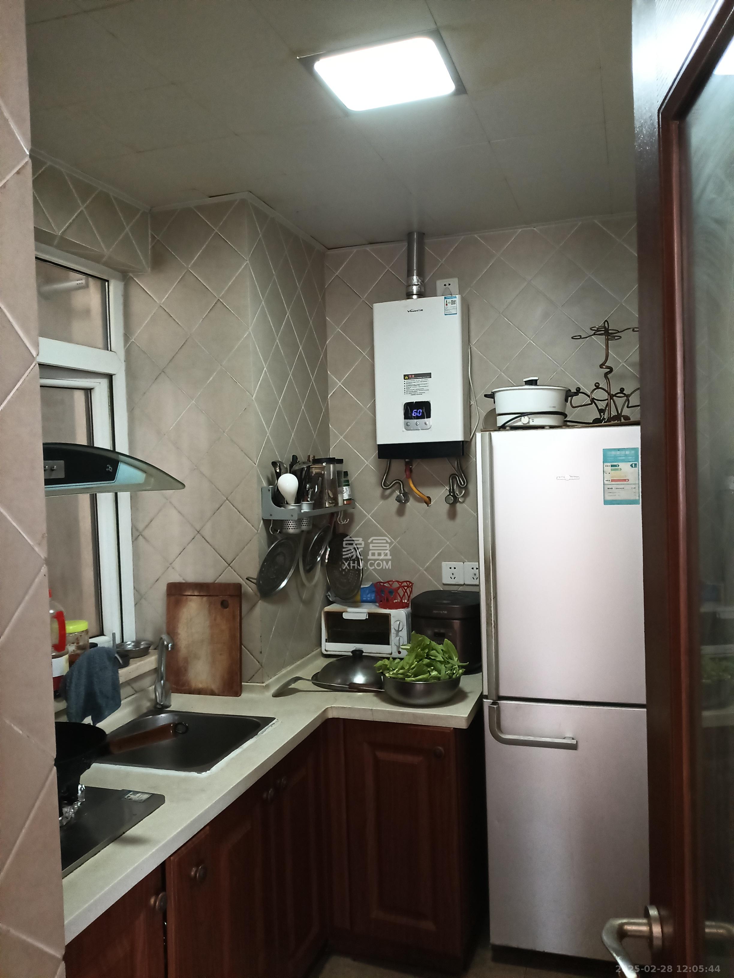 郡原居里 3室2厅1卫 2200.0元/月 郡原居里 3室2厅1卫 2200.0元/月室内图