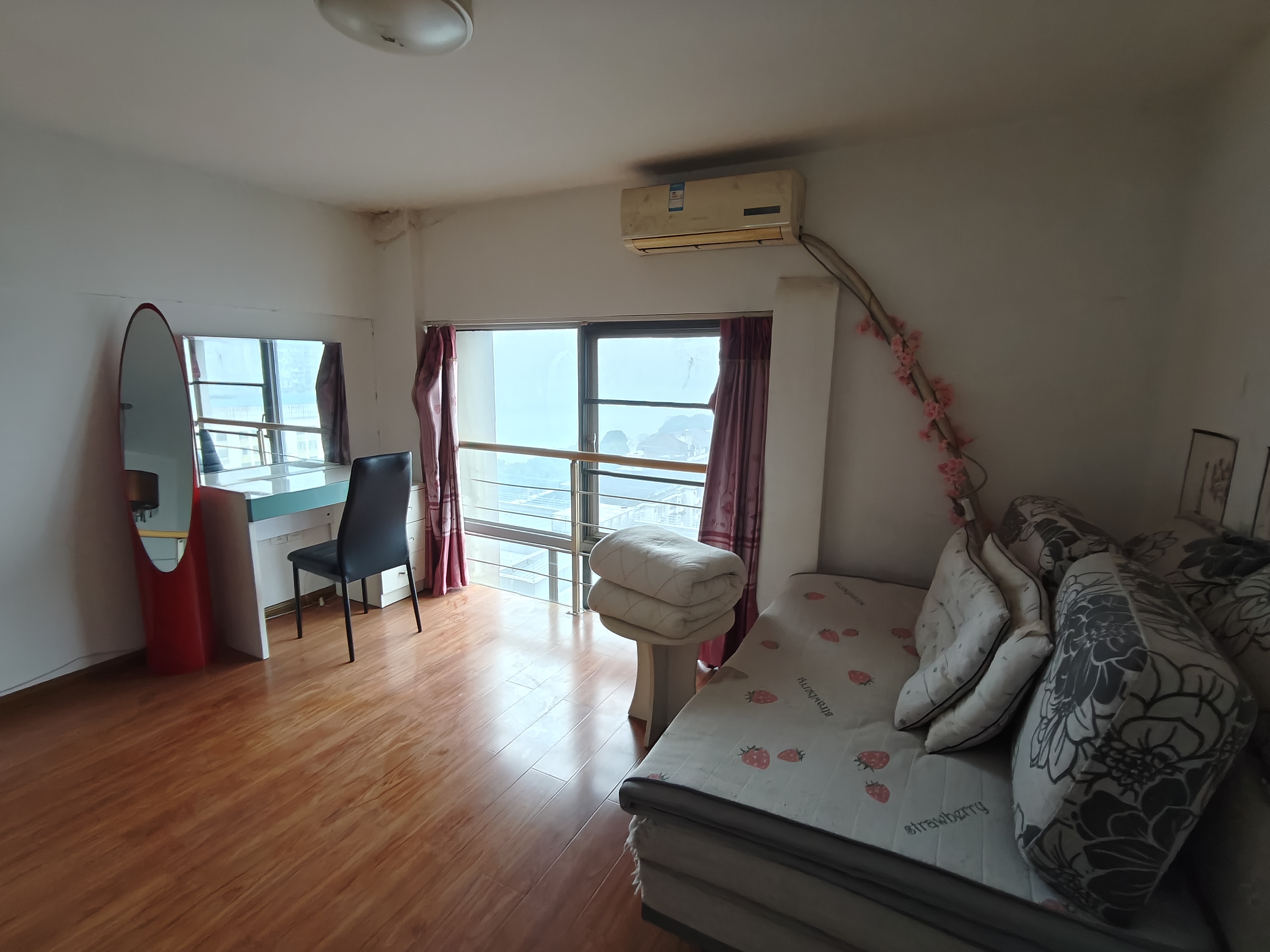 金城新正华 2室1厅1卫 1400.0元/月 金城新正华 2室1厅1卫 1400.0元/月室内图