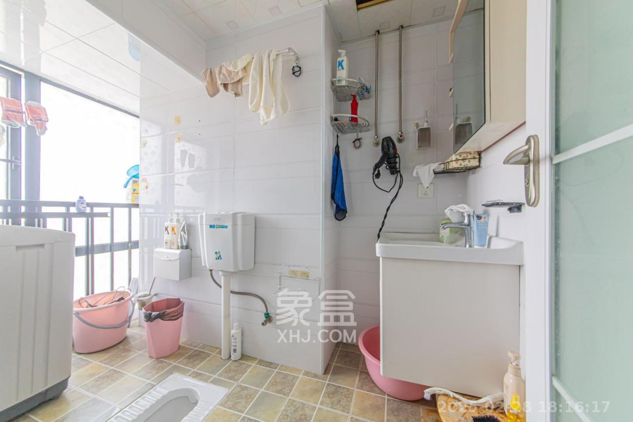 中建芙蓉嘉苑  1室1厅1卫    1500.0元/月室内图