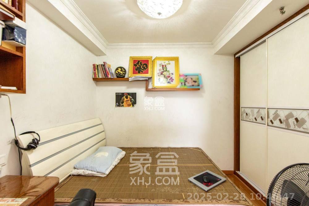 金色loft（鑫秋大厦）  2室2厅1卫    2100.0元/月室内图