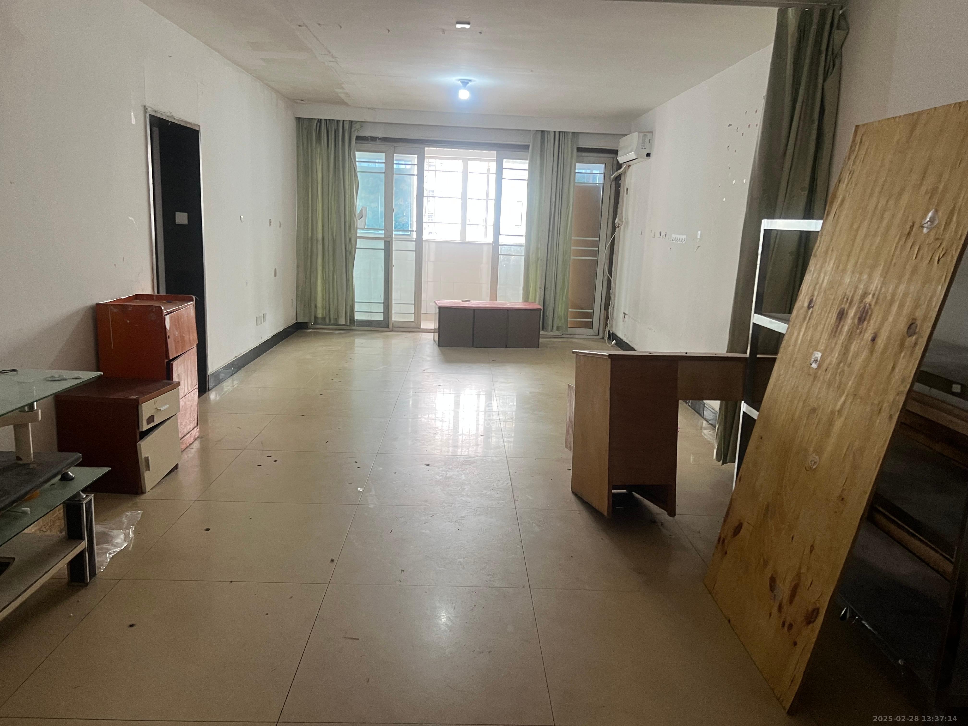 新世界商贸城 3室2厅2卫 4000.0元/月 新世界商贸城 3室2厅2卫 4000.0元/月室内图