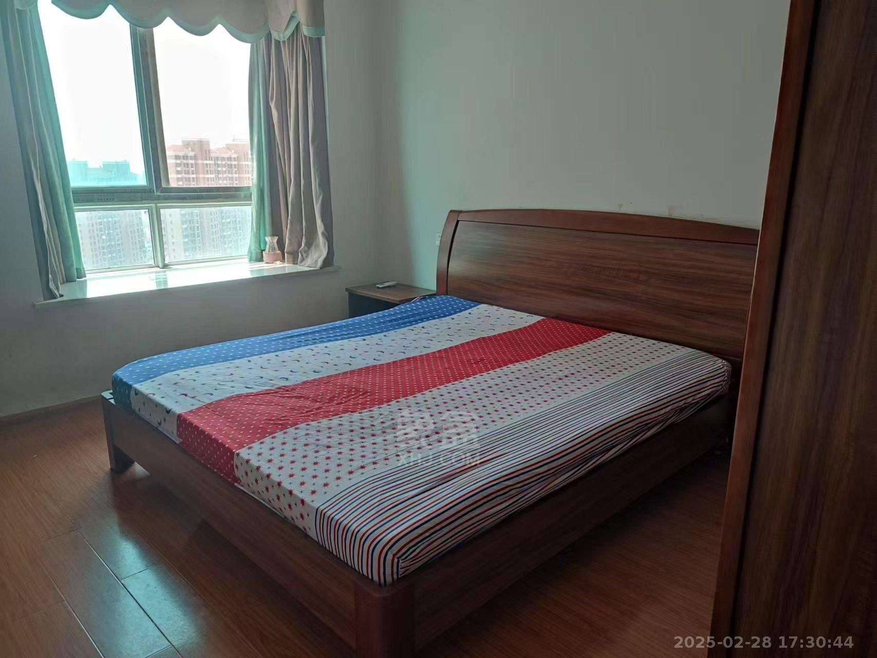 康馨佳园 3室2厅1卫 1800.0元/月 康馨佳园 3室2厅1卫 1800.0元/月室内图