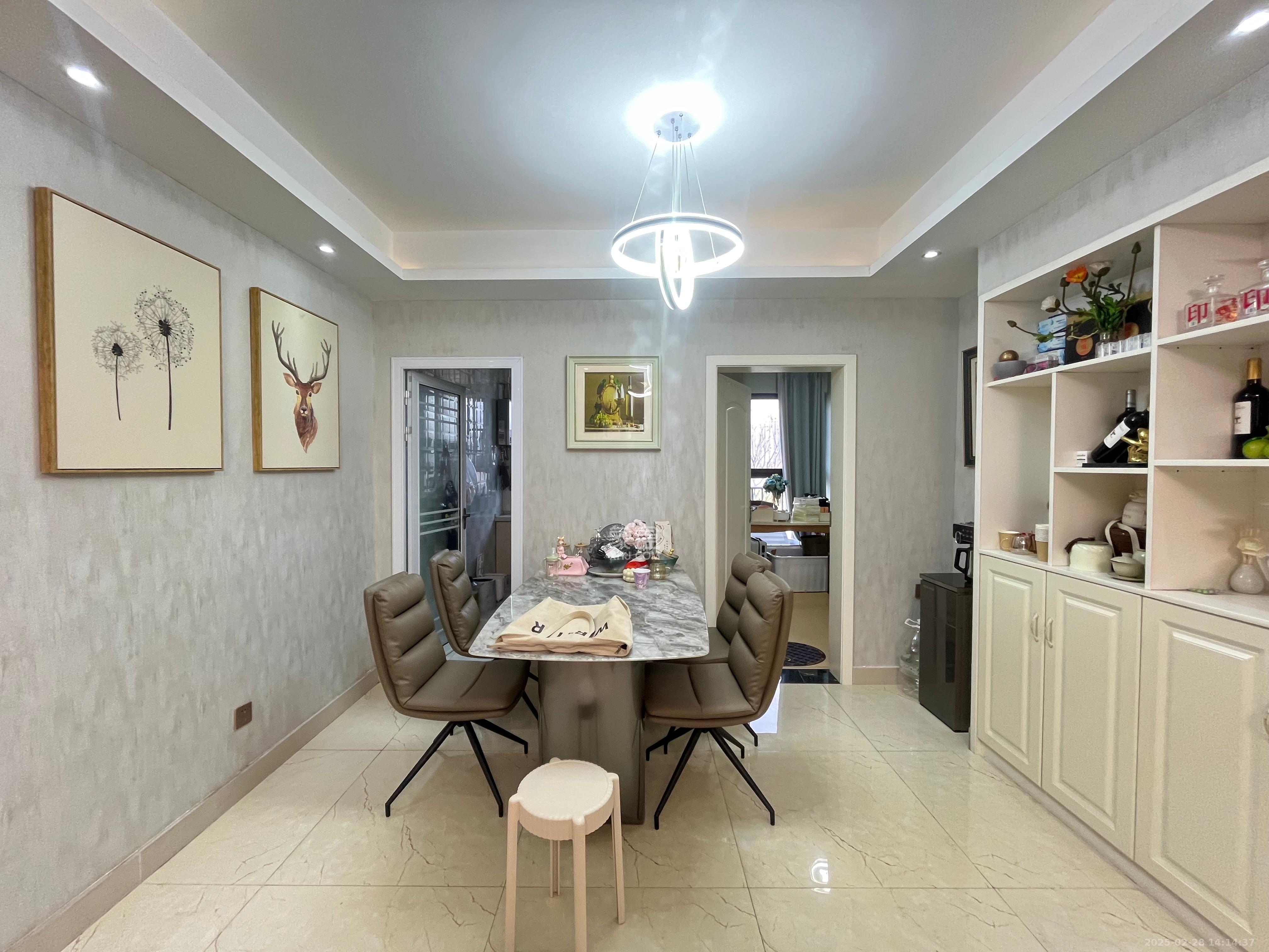 保利麓谷林语E区 3室2厅1卫 3000.0元/月 保利麓谷林语E区 3室2厅1卫 3000.0元/月室内图