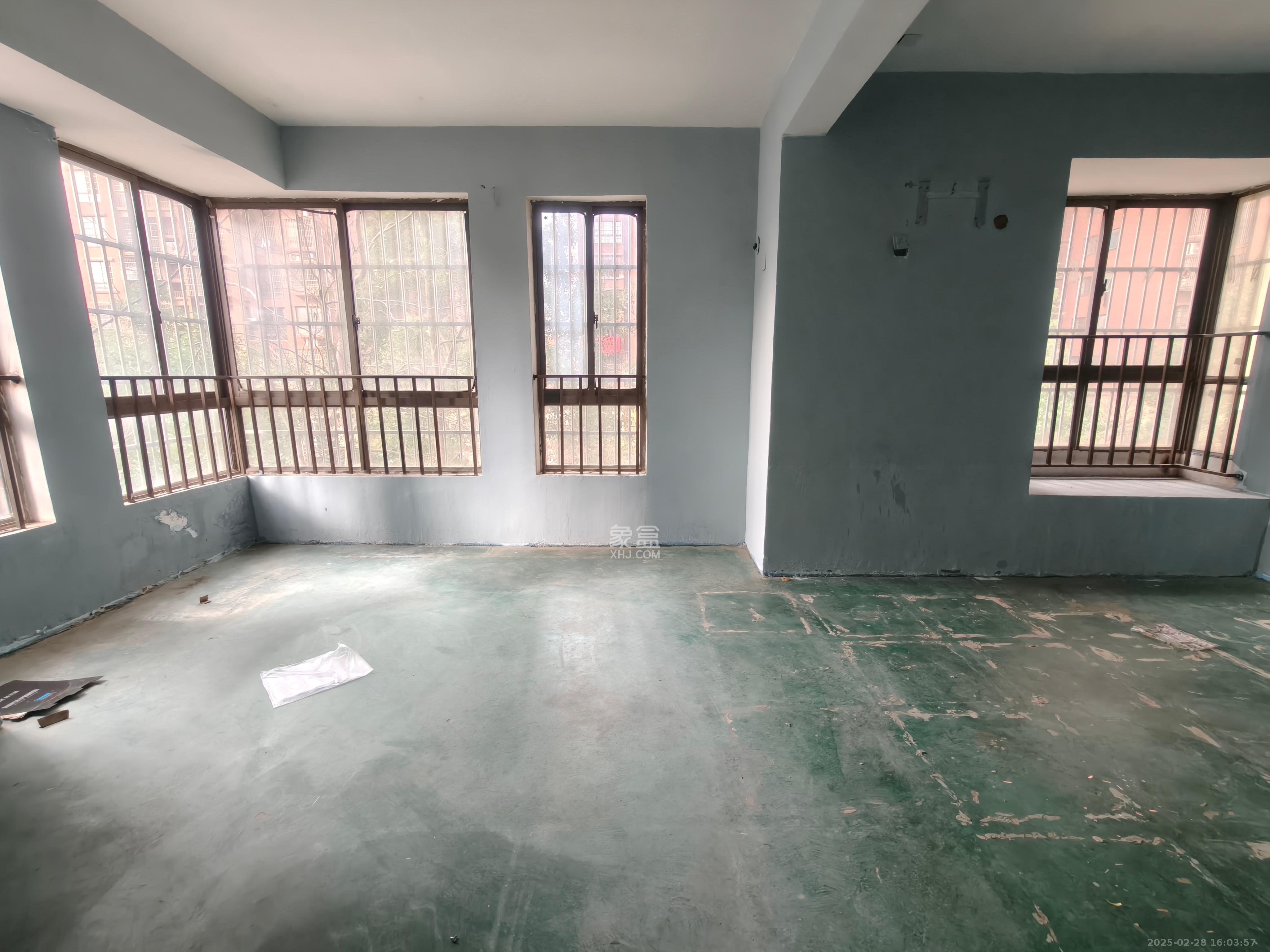 方略潇邦 4室2厅2卫 1500.0元/月 方略潇邦 4室2厅2卫 1500.0元/月室内图