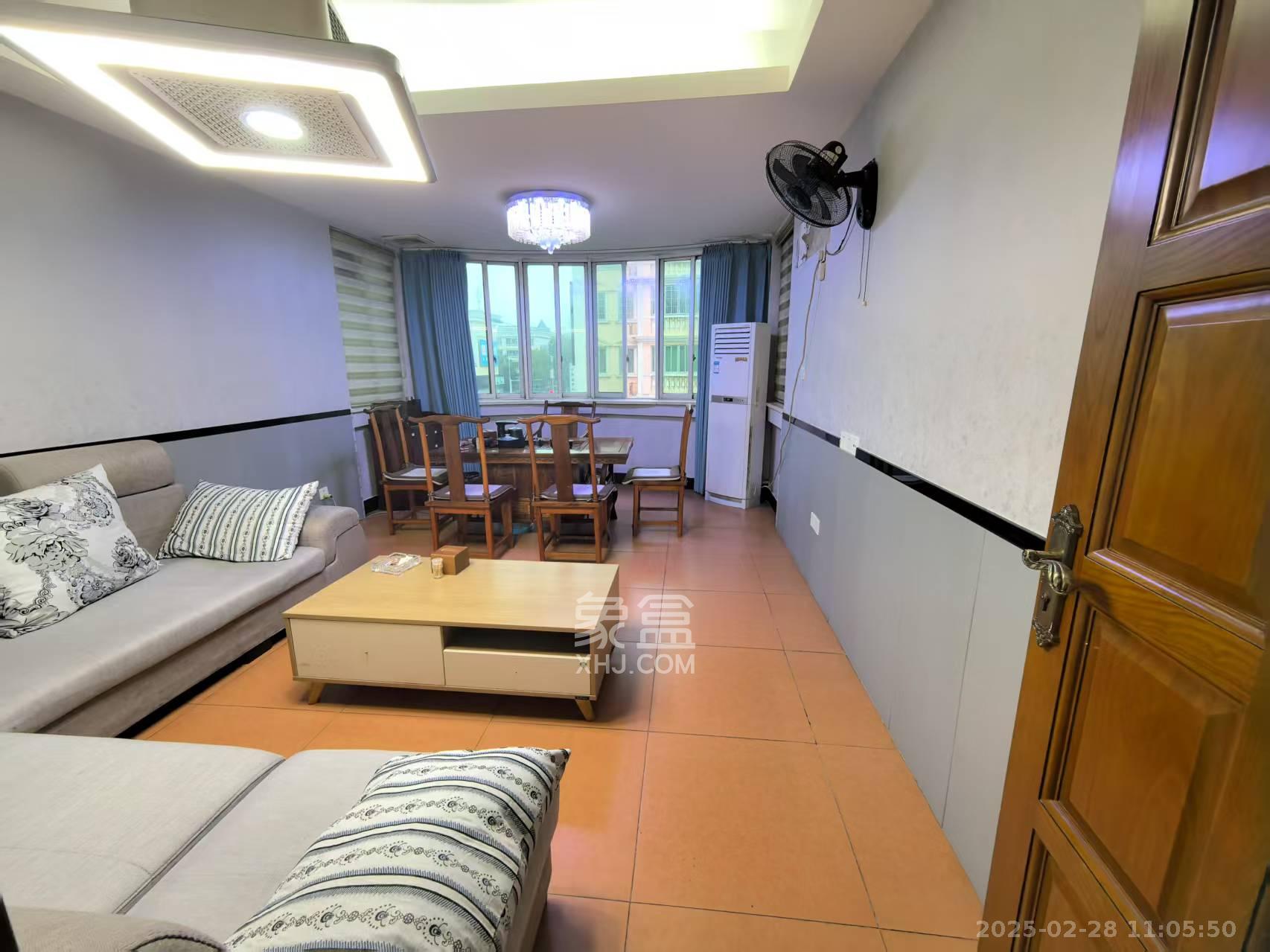 马王堆陶瓷建材新城 3室2厅1卫 4000.0元/月 马王堆陶瓷建材新城 3室2厅1卫 4000.0元/月室内图