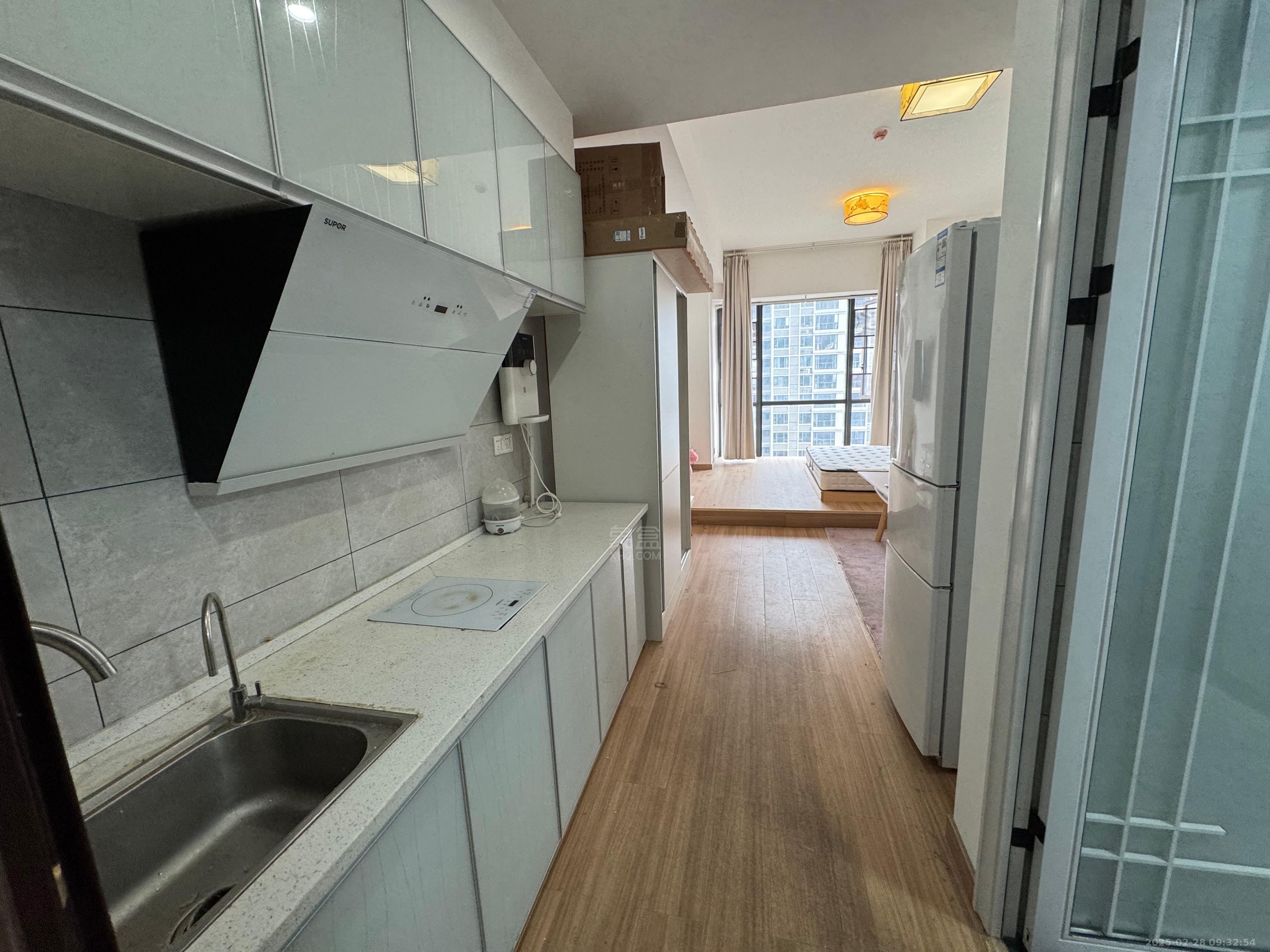 朗廷览江 1室1厅1卫 1600.0元/月 朗廷览江 1室1厅1卫 1600.0元/月室内图