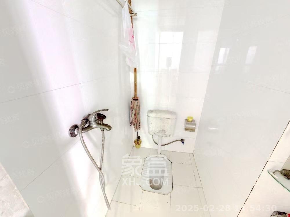 丽景新贵 2室2厅1卫 2200.0元/月 丽景新贵 2室2厅1卫 2200.0元/月室内图