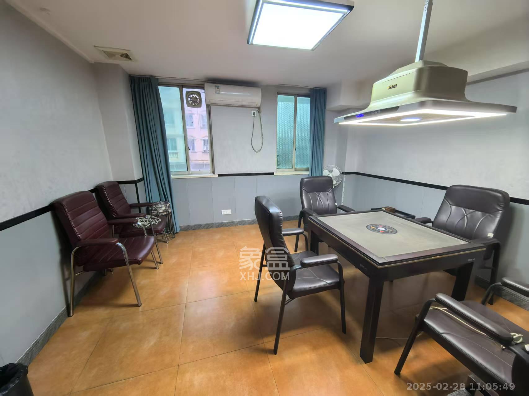 马王堆陶瓷建材新城 3室2厅1卫 4000.0元/月 马王堆陶瓷建材新城 3室2厅1卫 4000.0元/月室内图