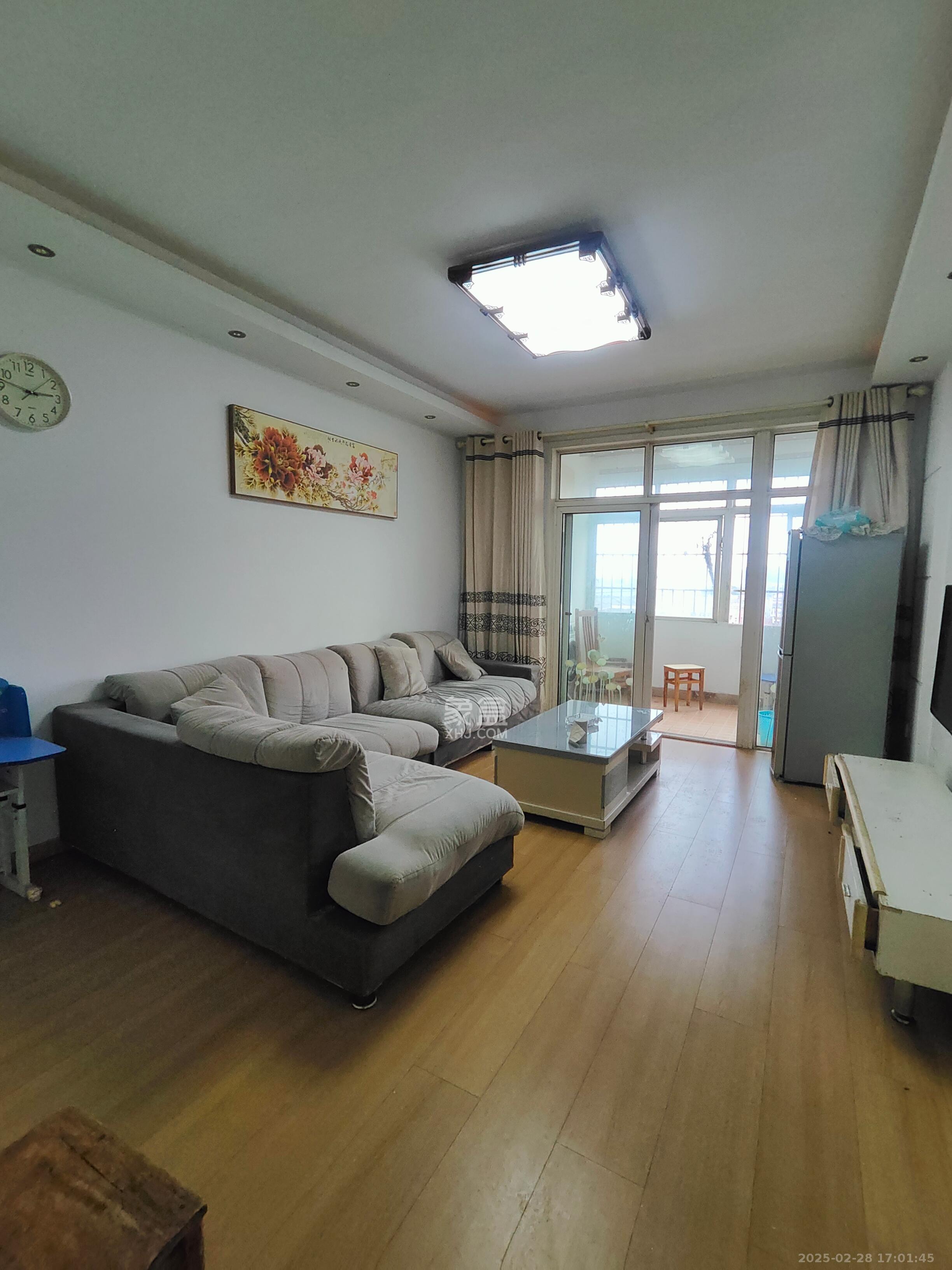未来蜂巢  3室2厅1卫   1600.00元/月室内图
