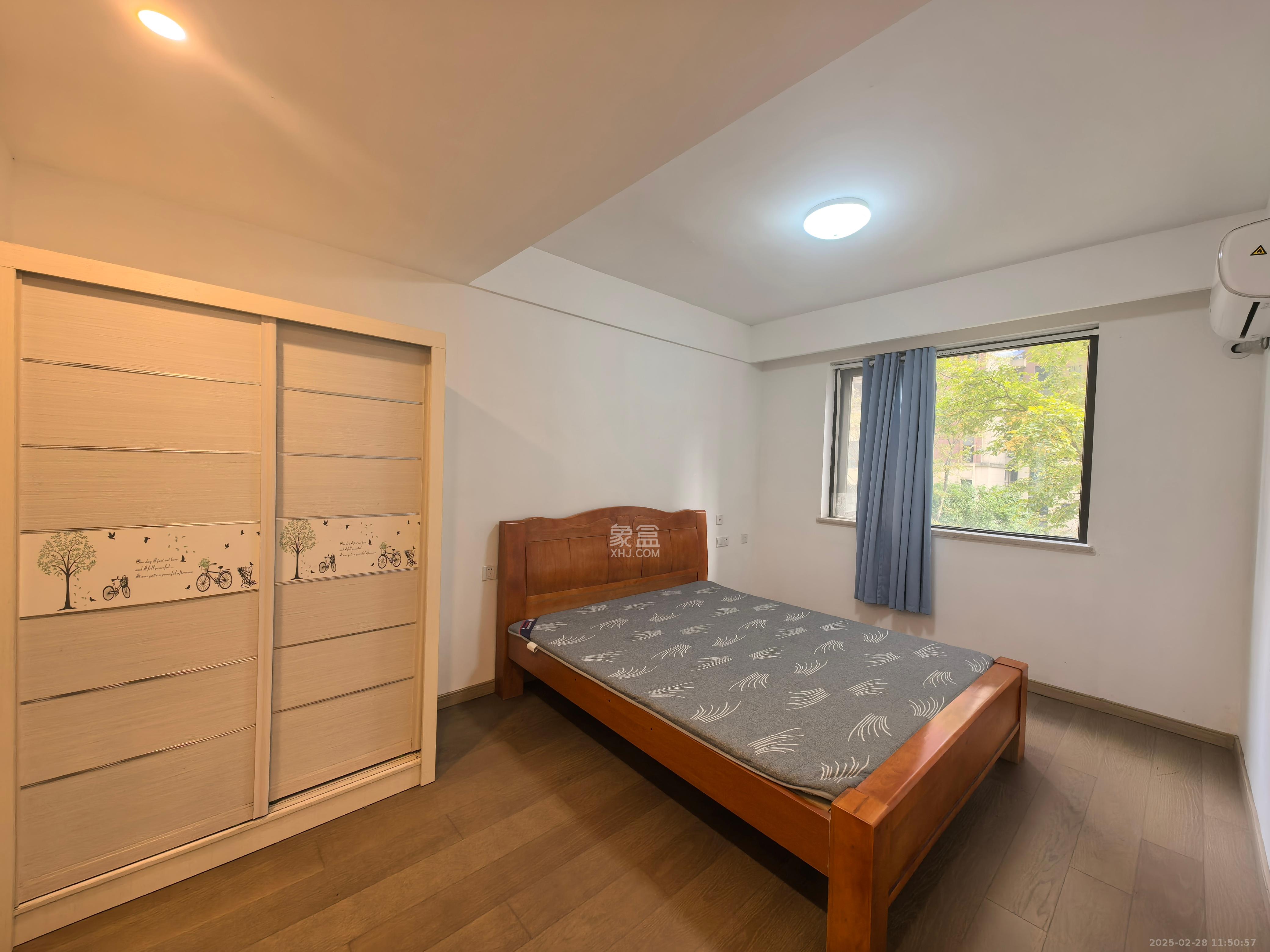 新城国际花都  3室2厅2卫    1700.0元/月室内图