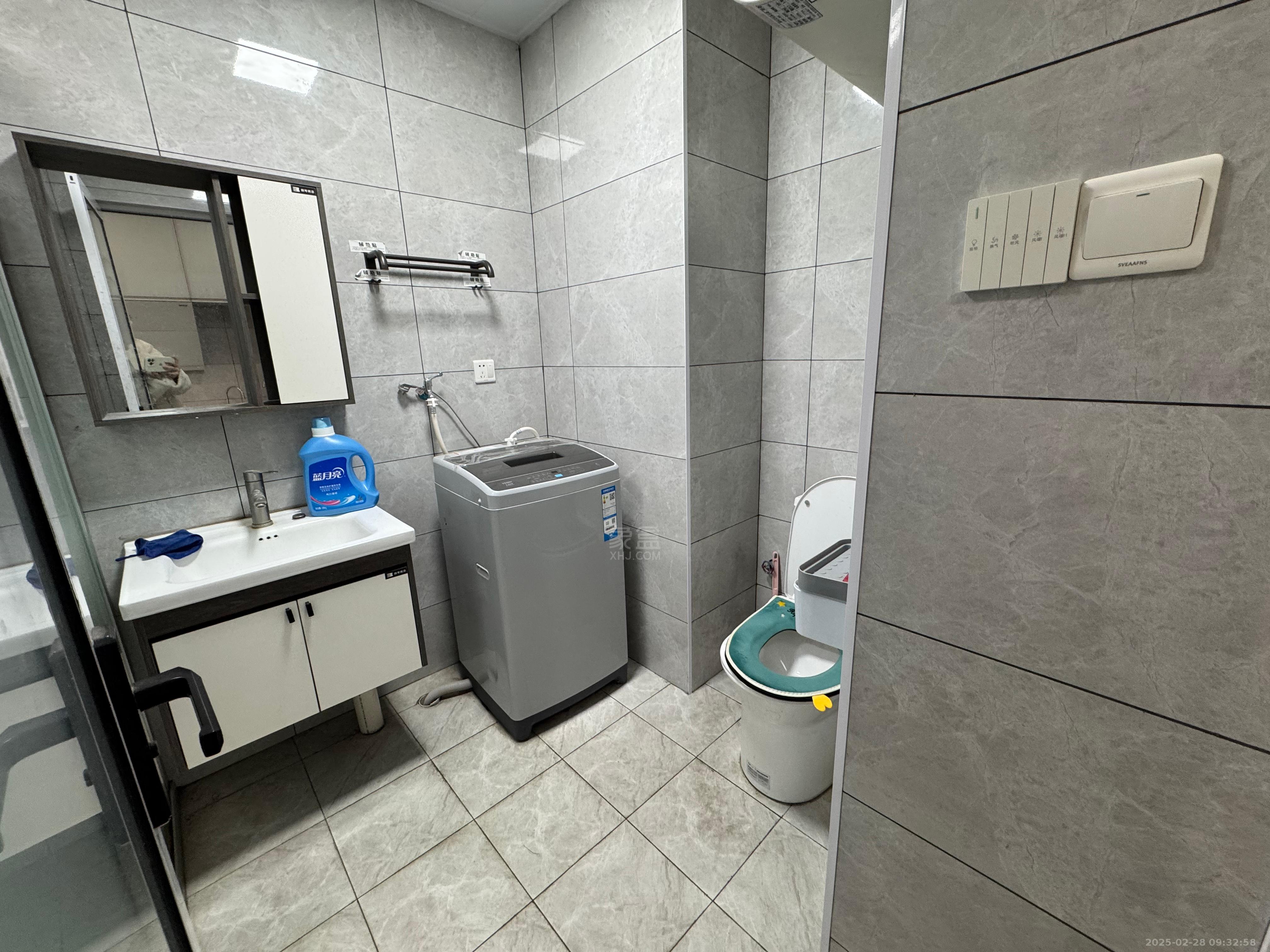 朗廷览江 1室1厅1卫 1600.0元/月 朗廷览江 1室1厅1卫 1600.0元/月室内图