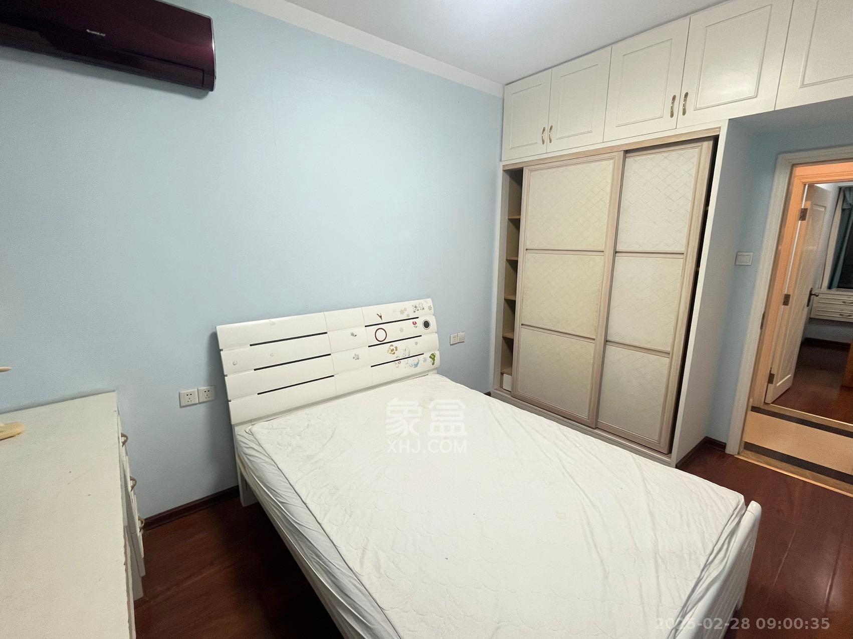 藏珑湖上国际花园 3室2厅2卫 3700.0元/月 藏珑湖上国际花园 3室2厅2卫 3700.0元/月室内图