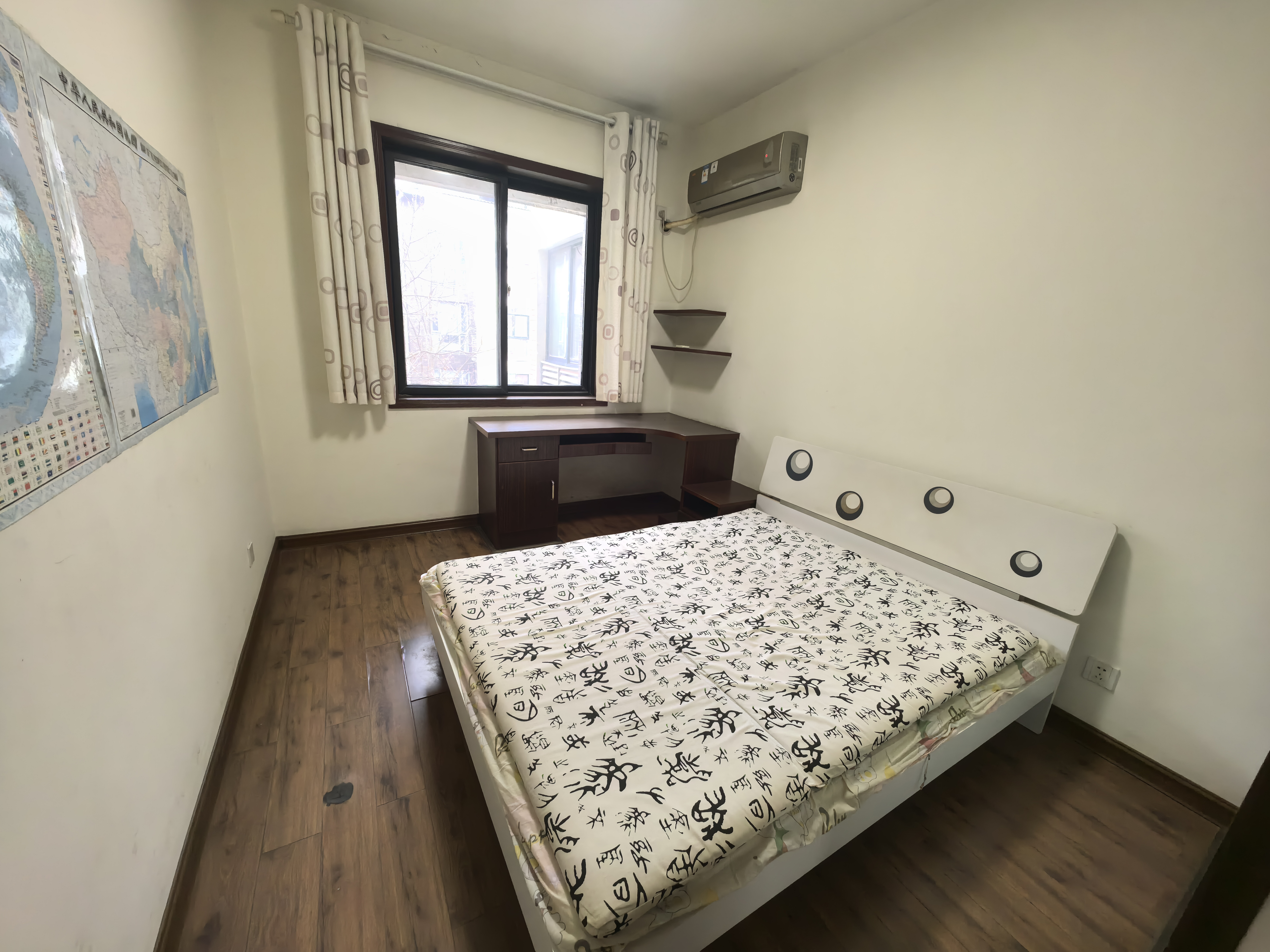 莱茵小镇  3室2厅1卫    39.8万 莱茵小镇  3室2厅1卫    39.8万室内图