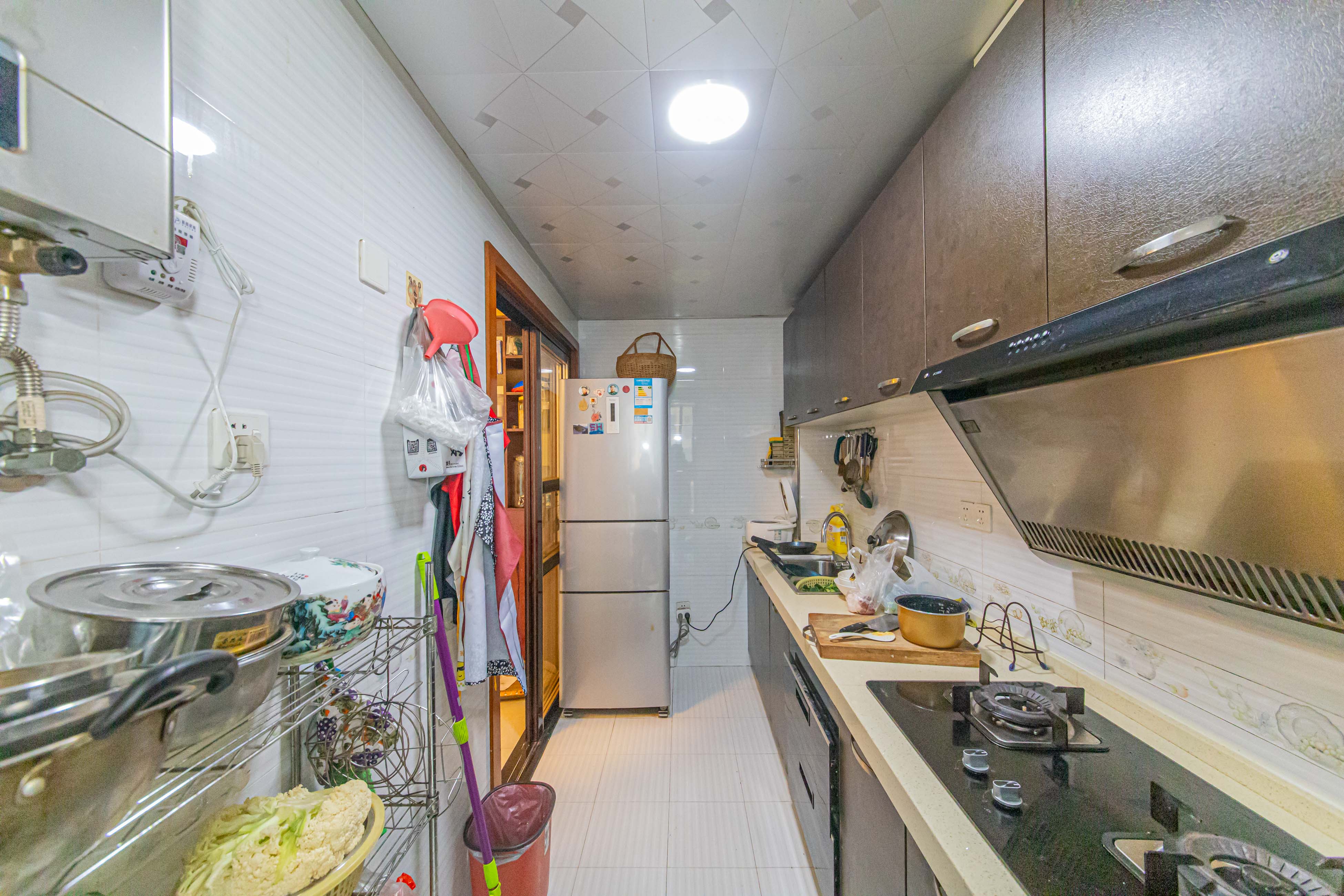 中信文化广场(中信新城二期)  3室2厅1卫    59.9万 中信文化广场(中信新城二期)  3室2厅1卫    59.9万厨房