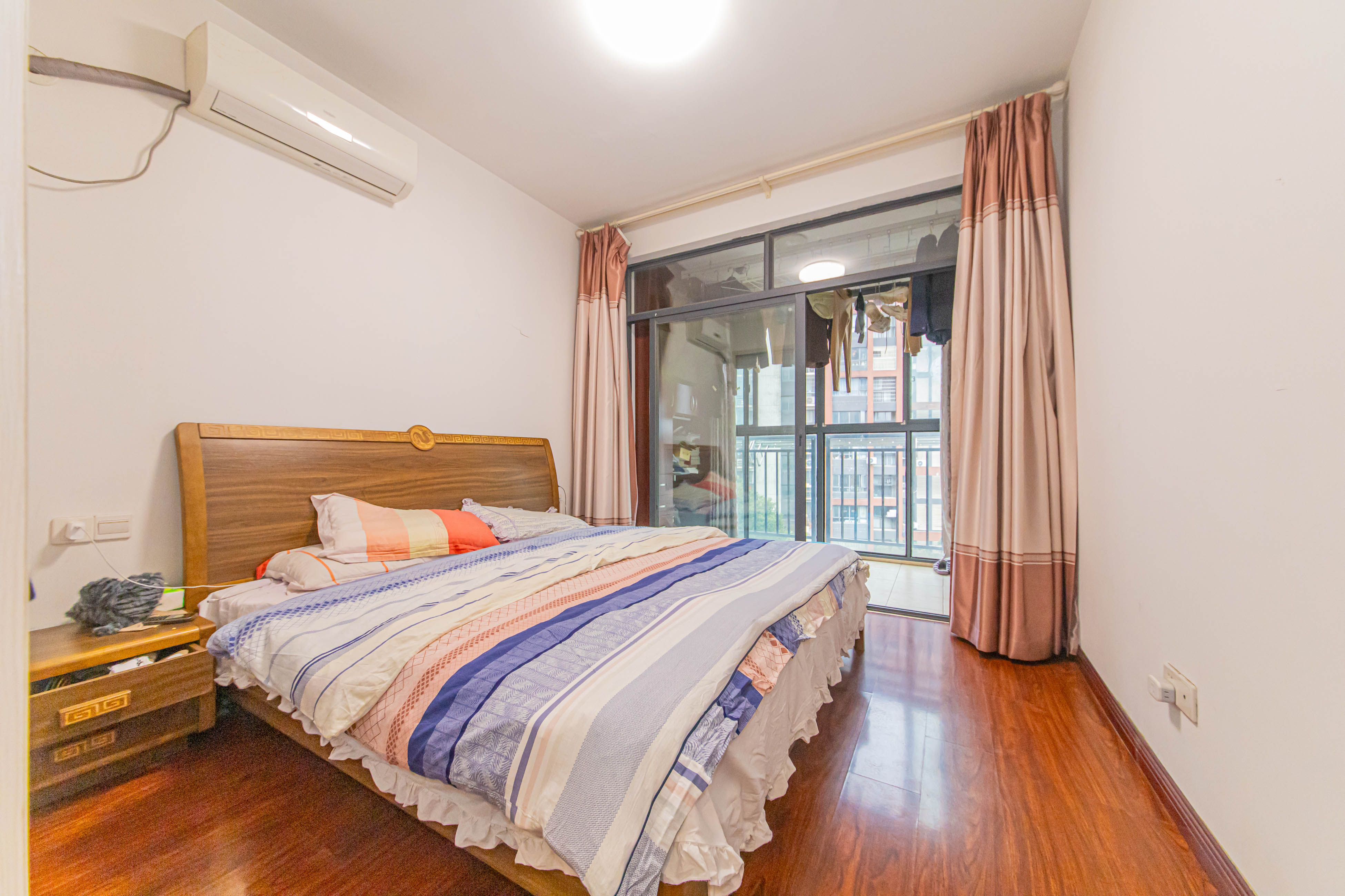 中信文化广场(中信新城二期)  3室2厅1卫    59.9万 中信文化广场(中信新城二期)  3室2厅1卫    59.9万卧室