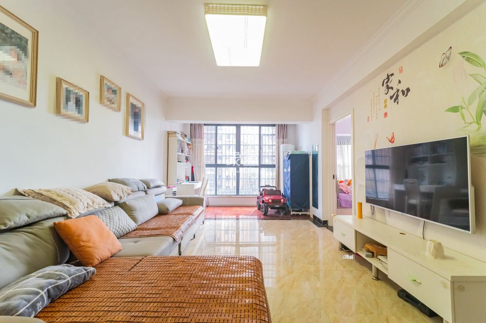 深业睿城F区  2室2厅1卫    70.0万