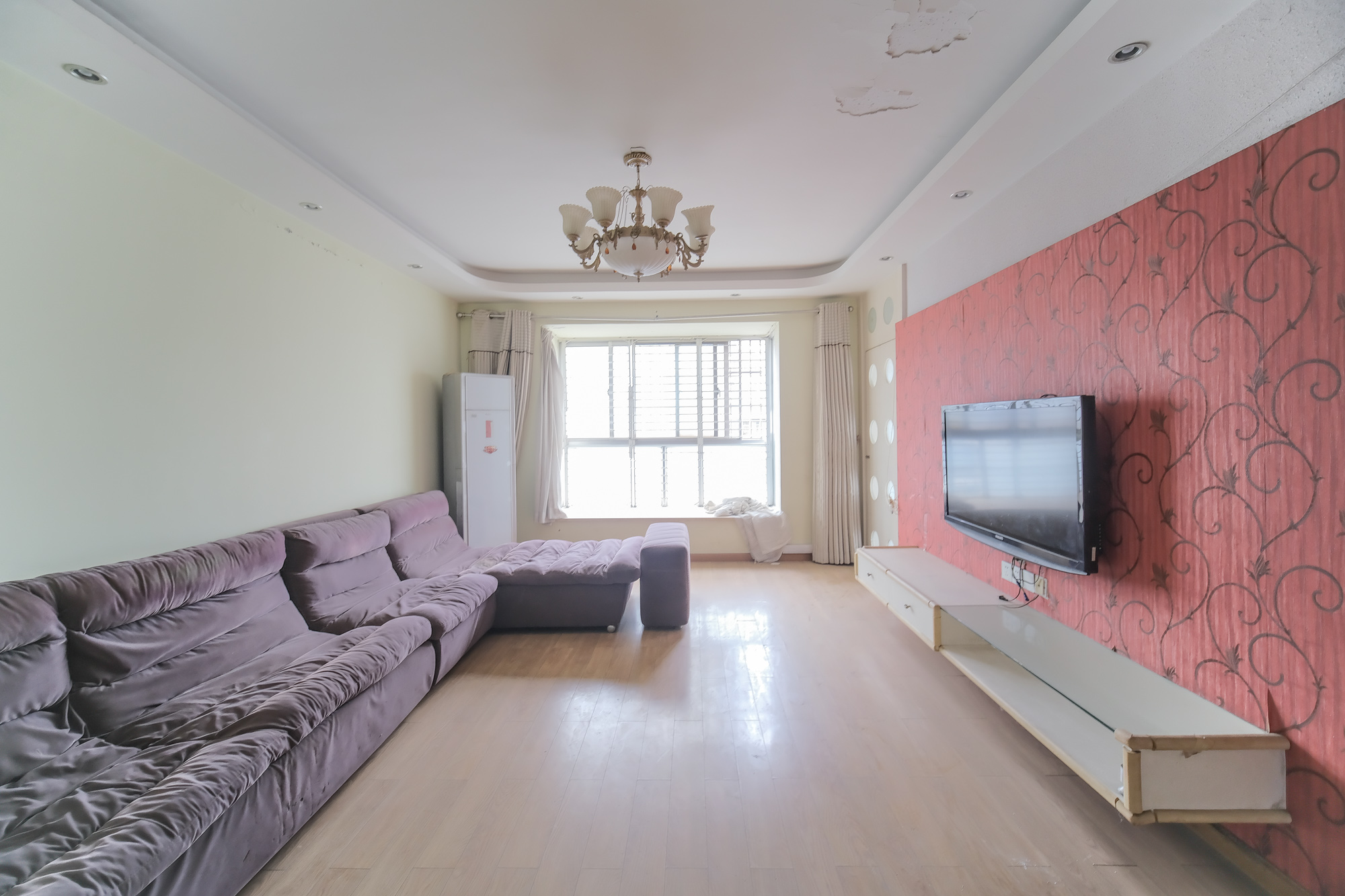 红树湾  3室2厅2卫    65.0万 红树湾  3室2厅2卫    65.0万客厅