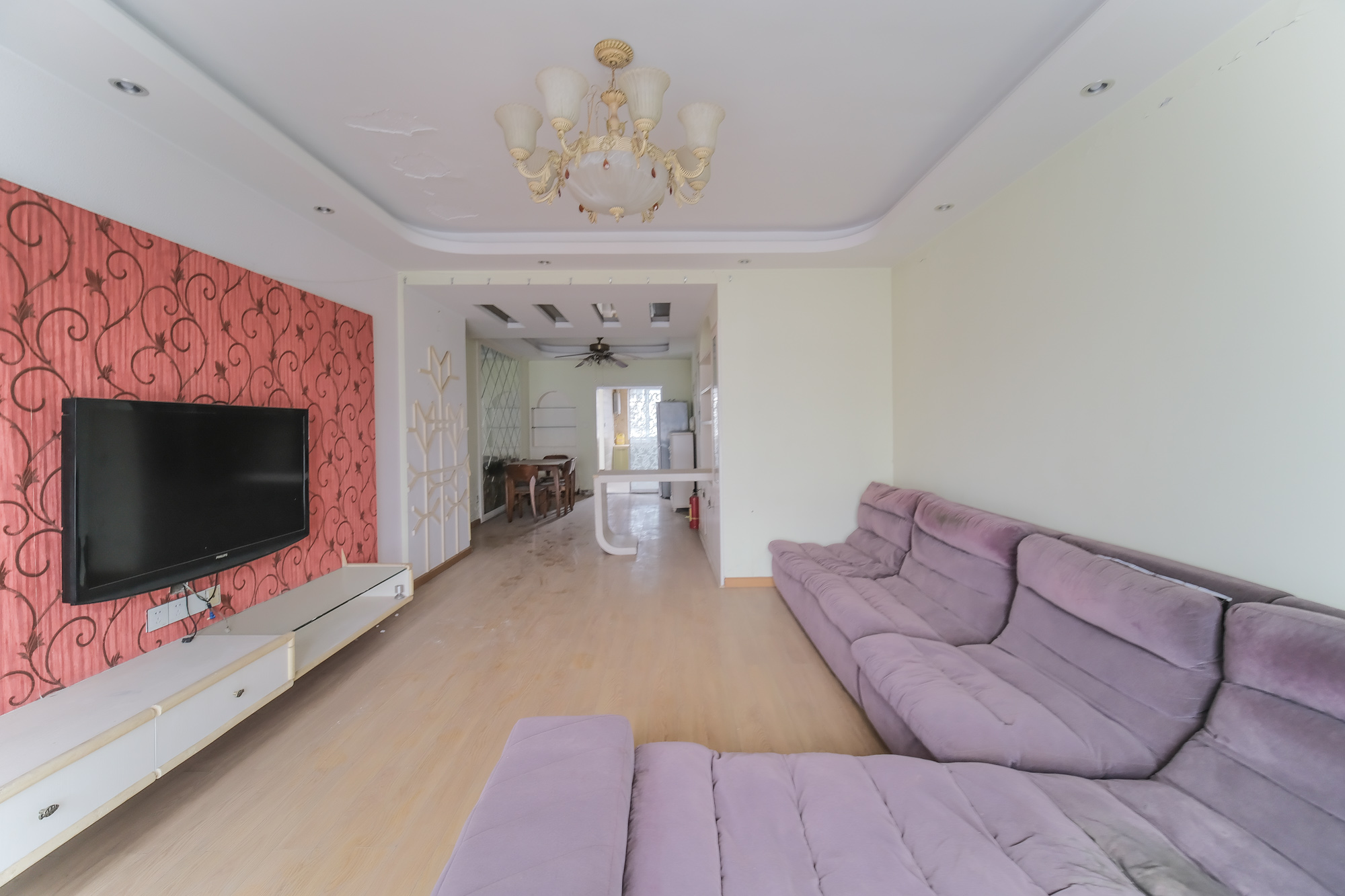 红树湾  3室2厅2卫    65.0万 红树湾  3室2厅2卫    65.0万客厅