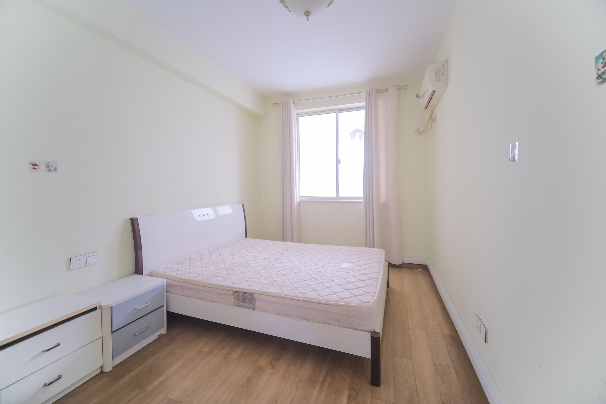 红树湾  3室2厅2卫    65.0万 红树湾  3室2厅2卫    65.0万卧室