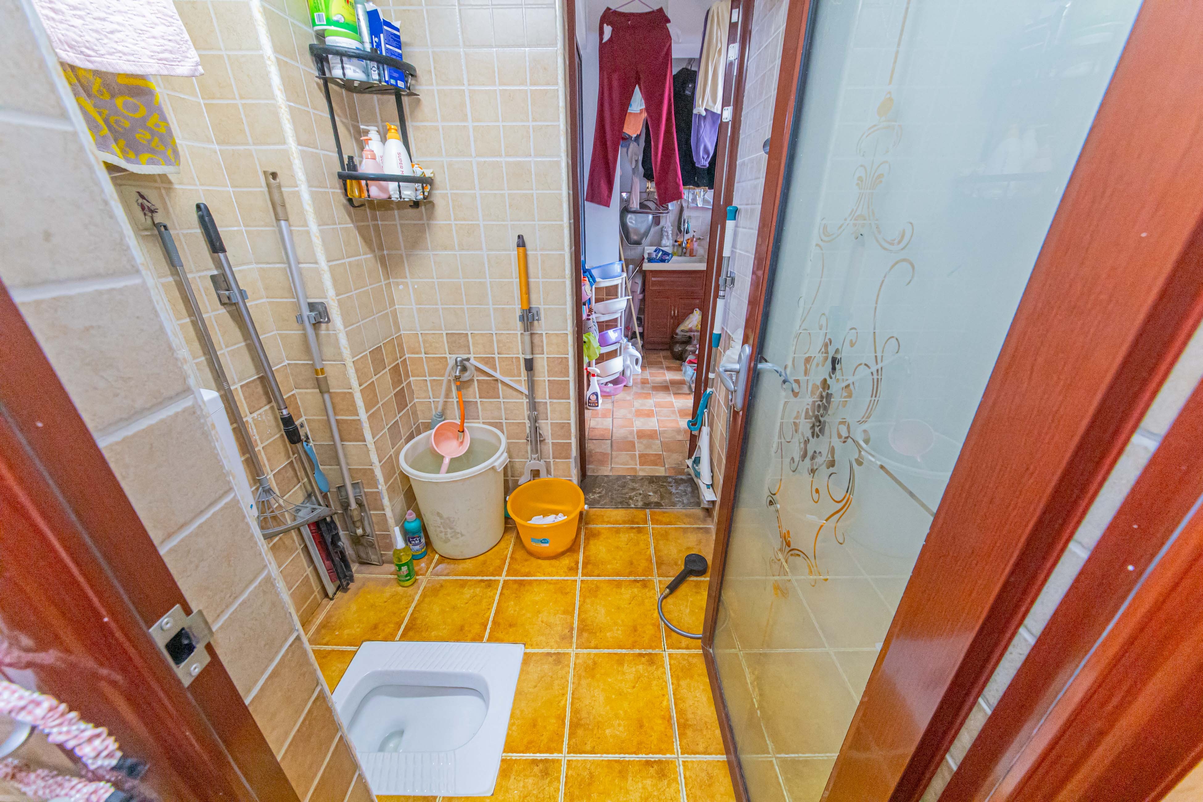 中建芙蓉嘉苑 3室2厅1卫 85.0万 中建芙蓉嘉苑 3室2厅1卫 85.0万卫生间