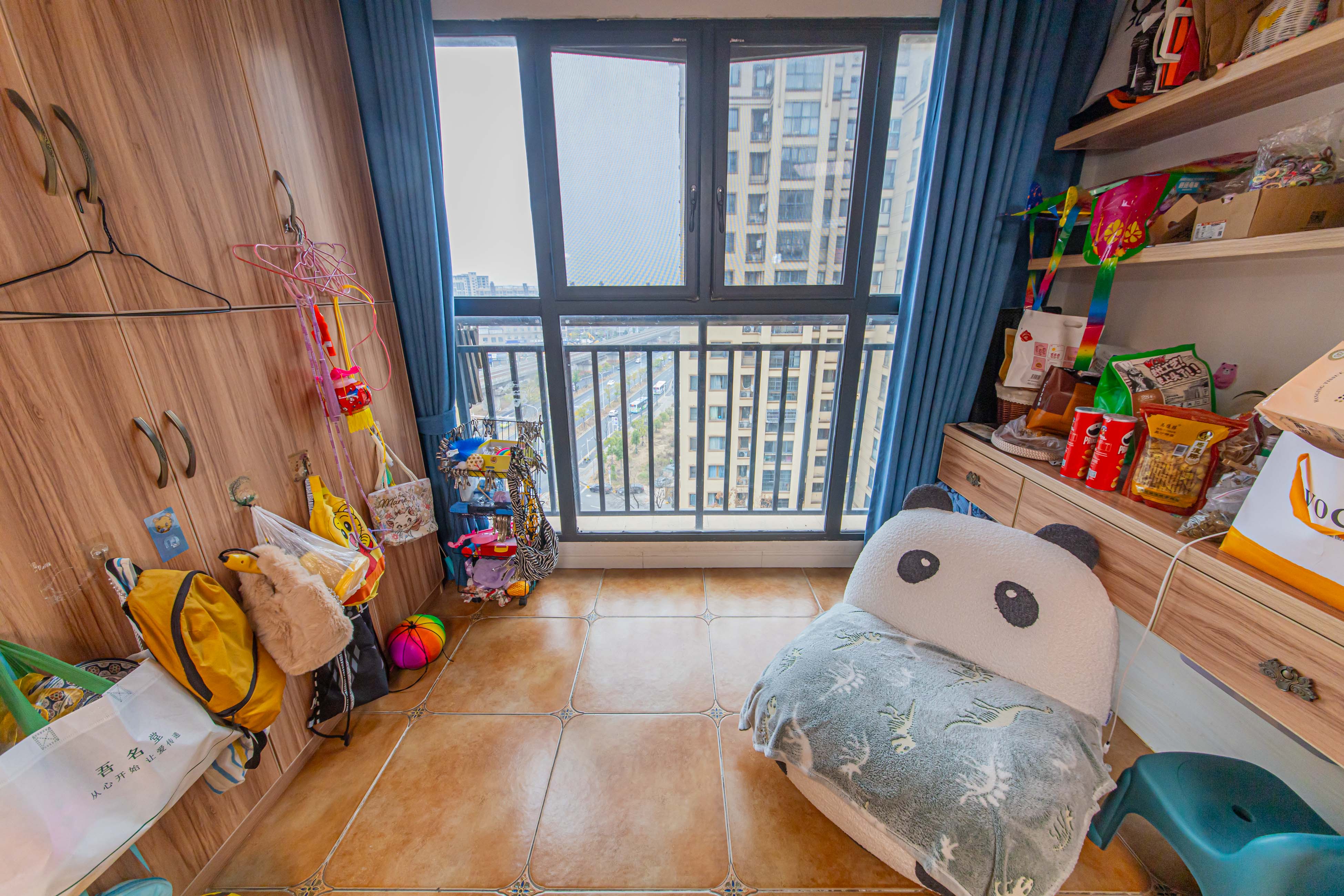 中建芙蓉嘉苑 3室2厅1卫 85.0万 中建芙蓉嘉苑 3室2厅1卫 85.0万阳台