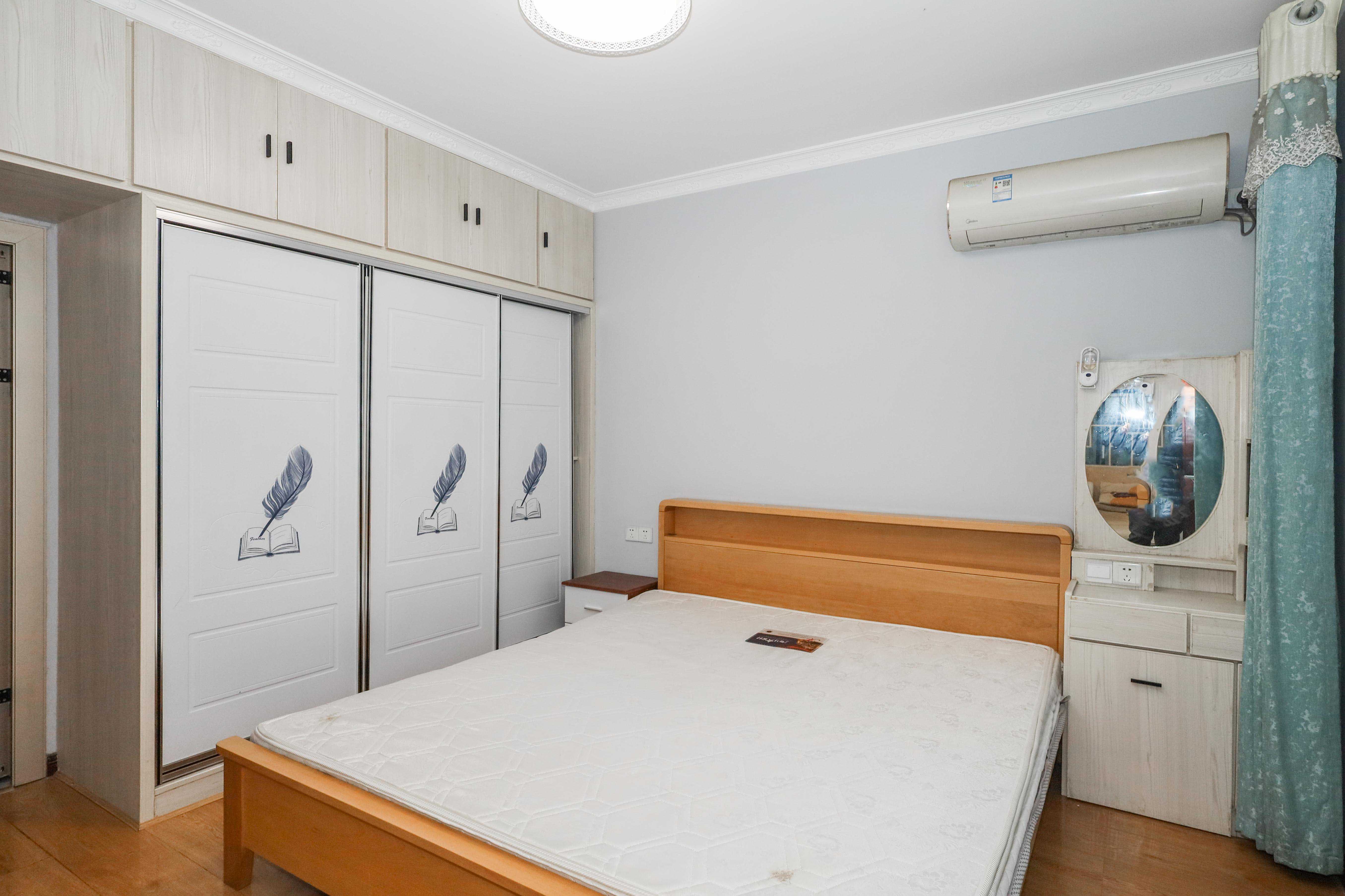 梅溪湖合能璞丽 3室2厅2卫 130.0万 梅溪湖合能璞丽 3室2厅2卫 130.0万卧室