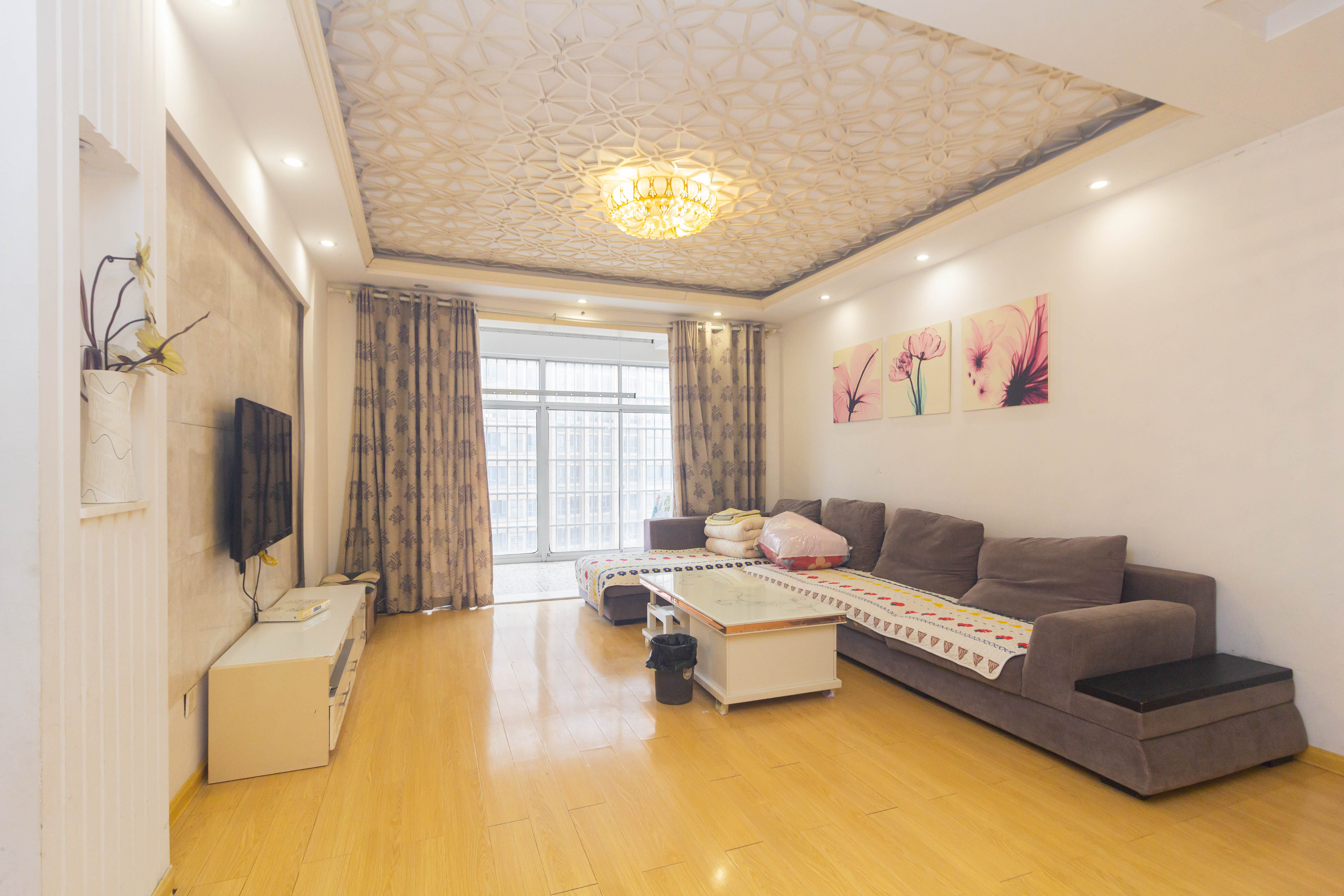 明天一城 2室2厅1卫 52.8万 明天一城 2室2厅1卫 52.8万客厅