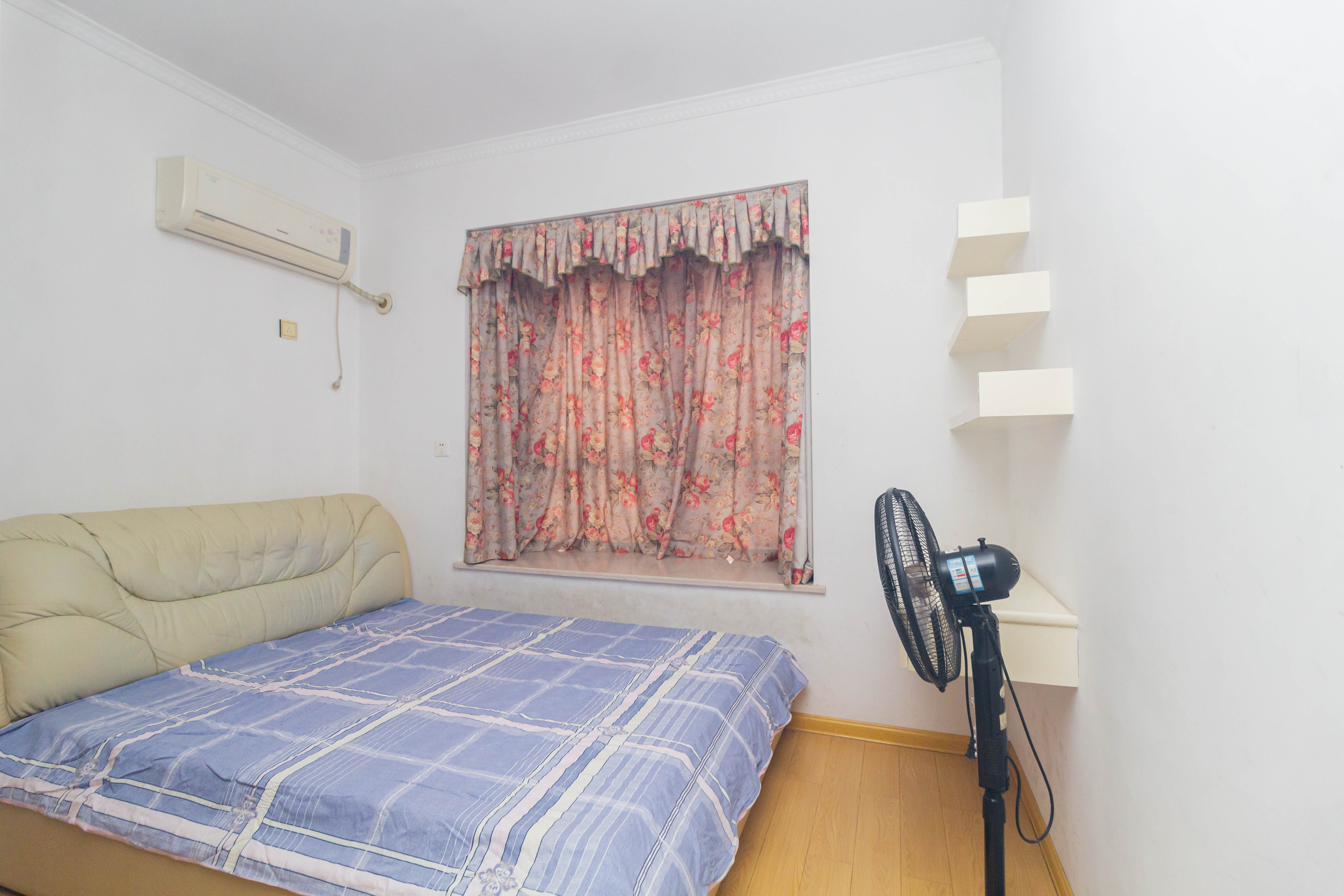 明天一城 2室2厅1卫 52.8万 明天一城 2室2厅1卫 52.8万卧室