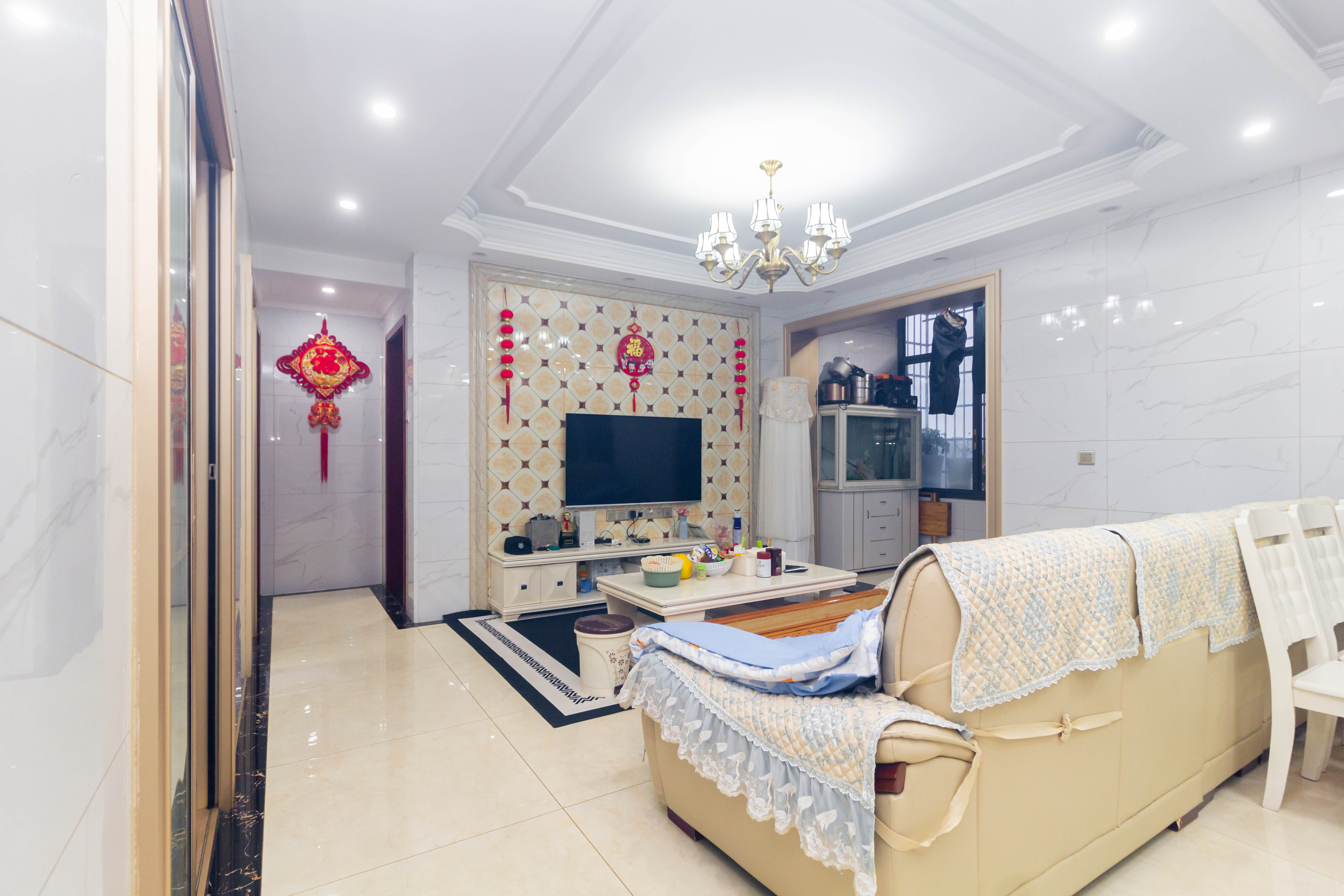 中国铁建国际城二期  3室2厅1卫    66.8万客厅